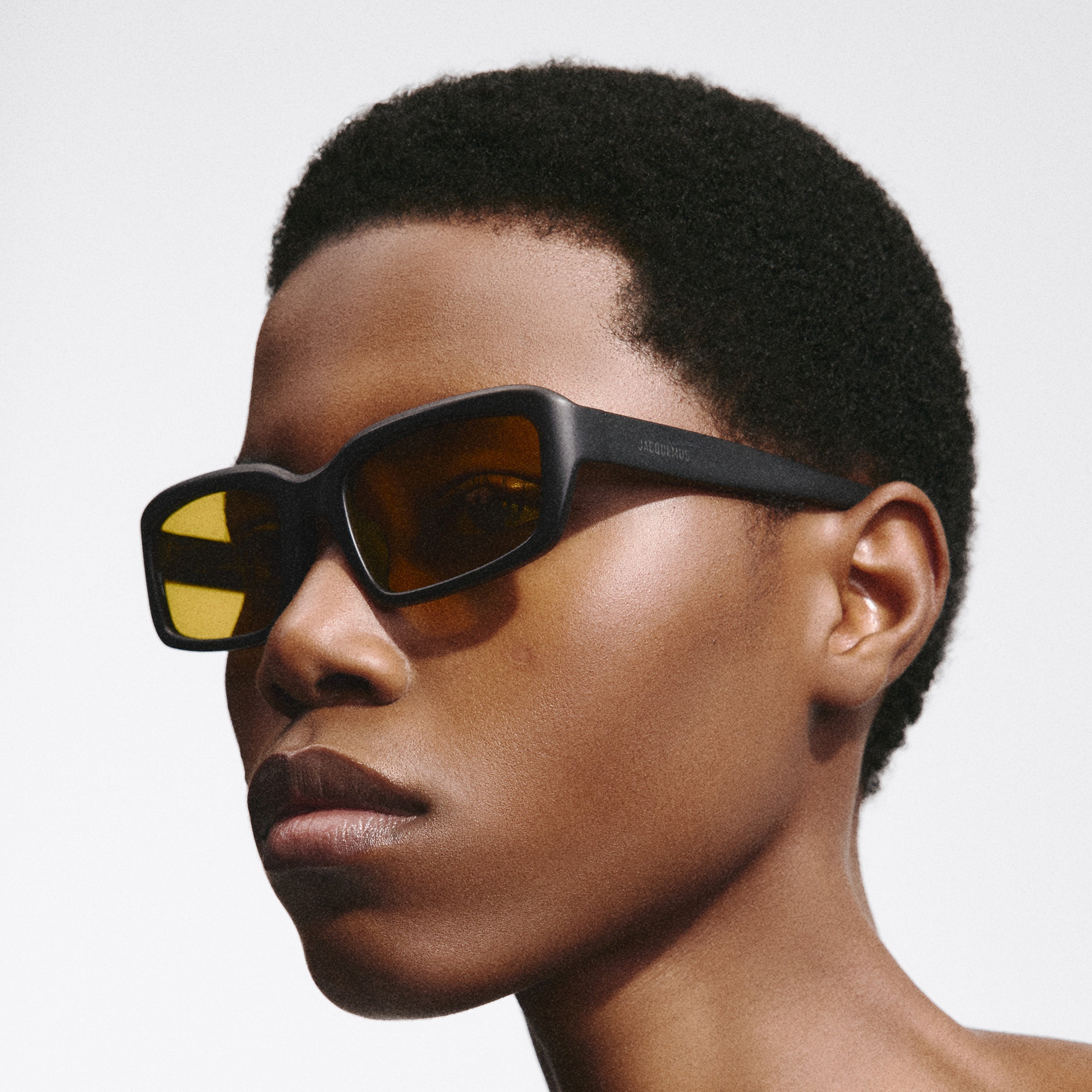 Marino Angular D-Frame in Matt Black