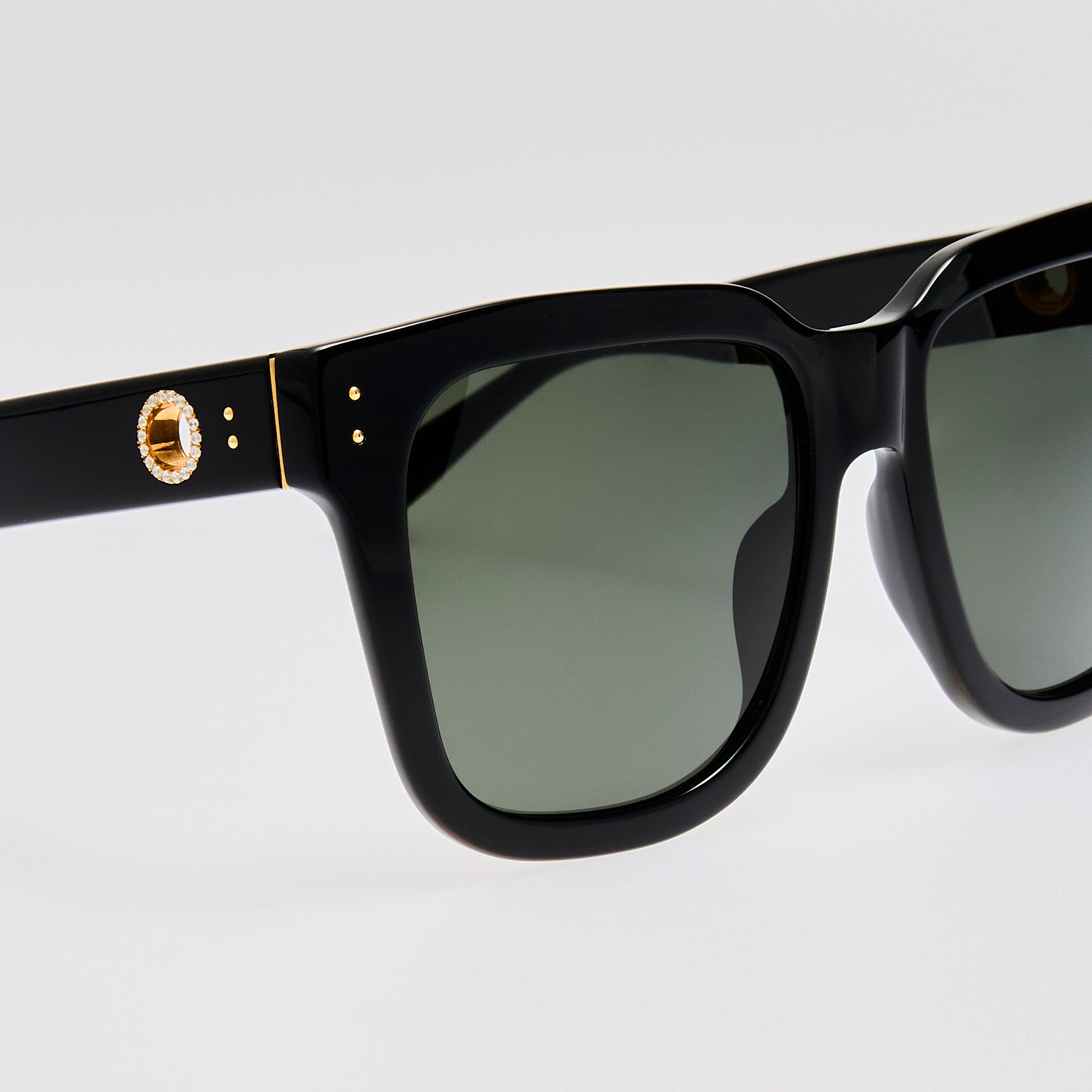 Freya Square Sunglasses in Black with Diamond