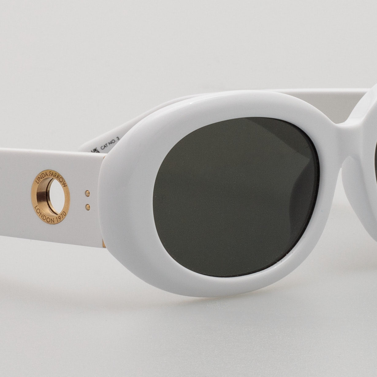 Lina Sunglasses in White