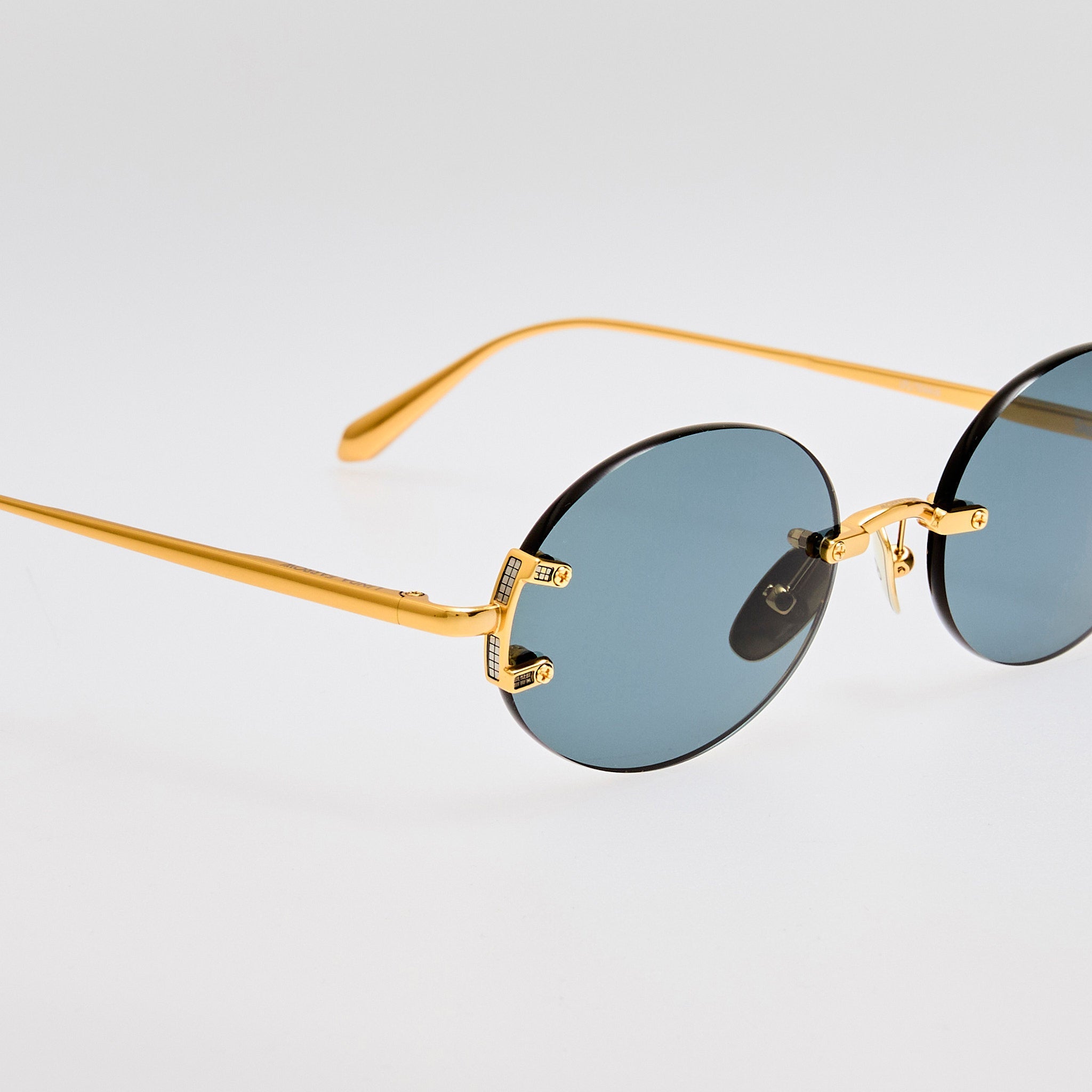 Stella Sunglesses in Grey and Gold