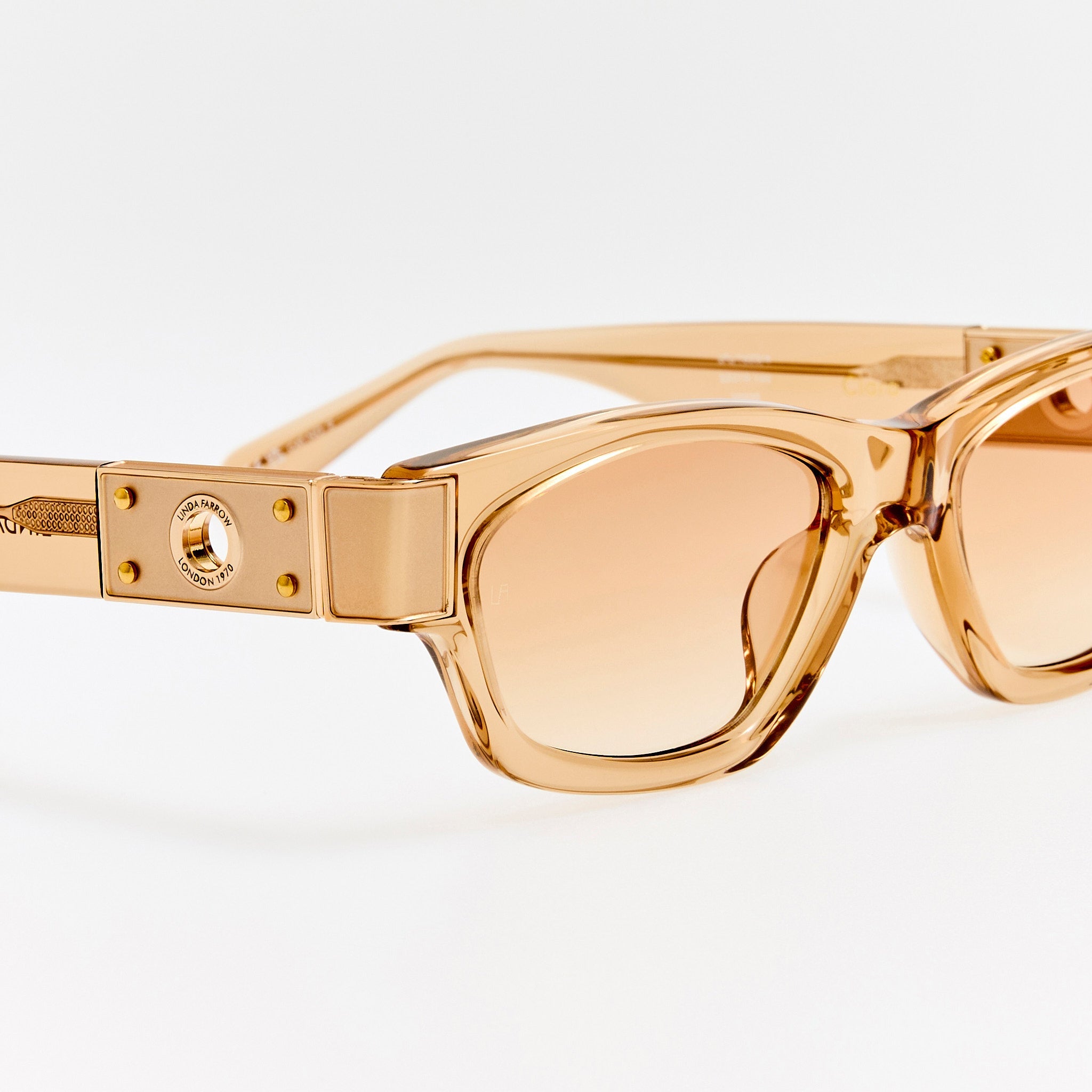 Clara Sunglasses in Honey