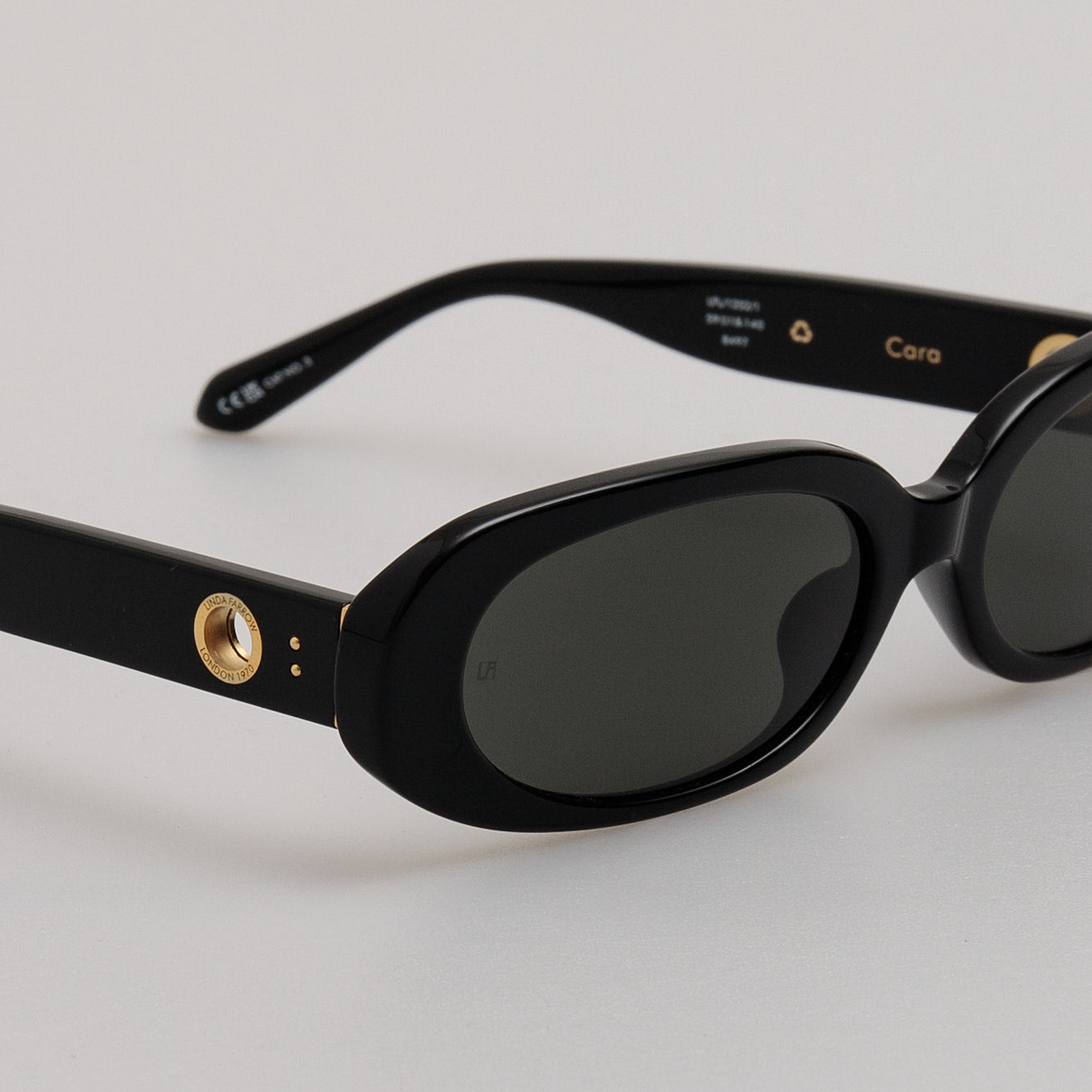 Cara Sunglasses in Black - LINDA FARROW - Sunglasses -