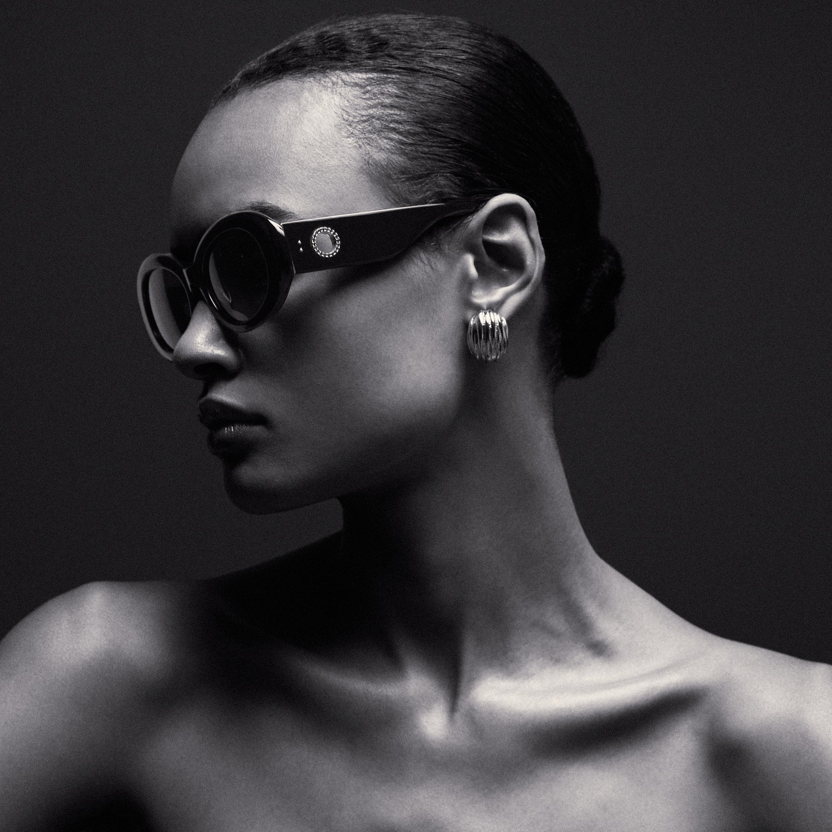 Cara Sunglasses in Black with Diamonds and 22K Gold - LINDA FARROW - Sunglasses -