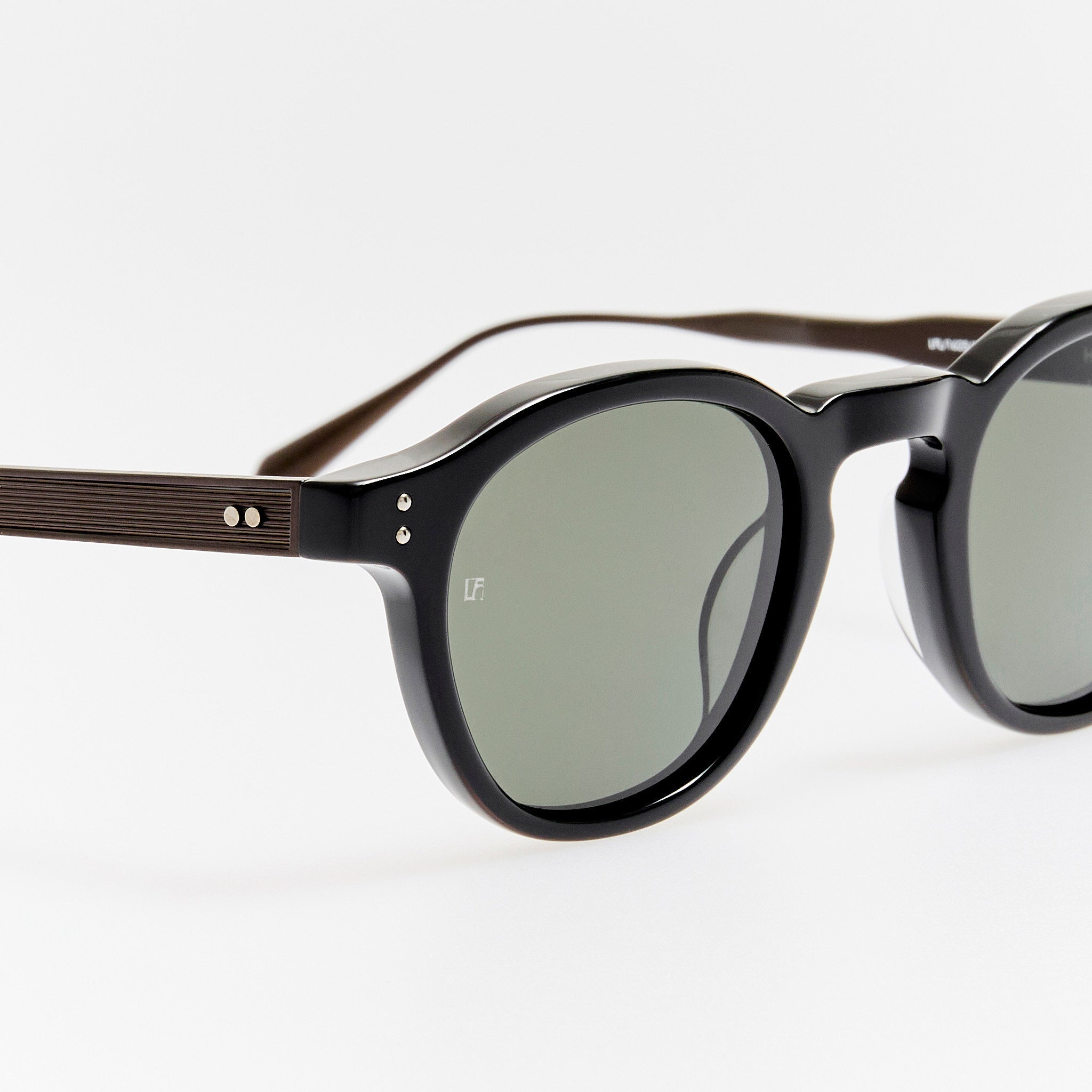 Heath Sunglasses in Matt Black - LINDA FARROW - Sunglasses -