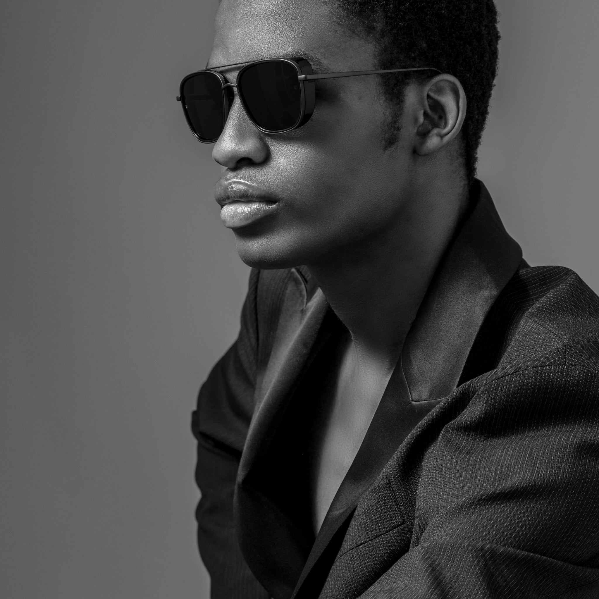 Jarvis Sunglasses in Matt Black Nickel - LINDA FARROW - Sunglasses -