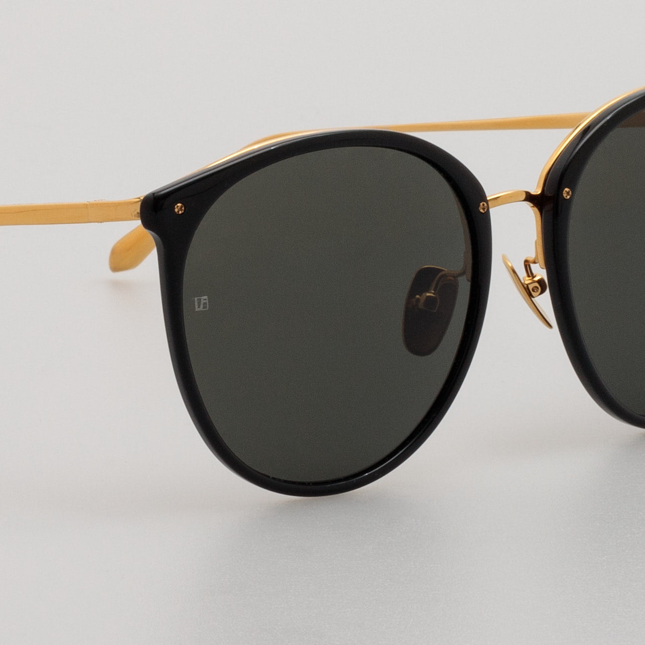 Kings Sunglasses in Black - LINDA FARROW - Sunglasses -