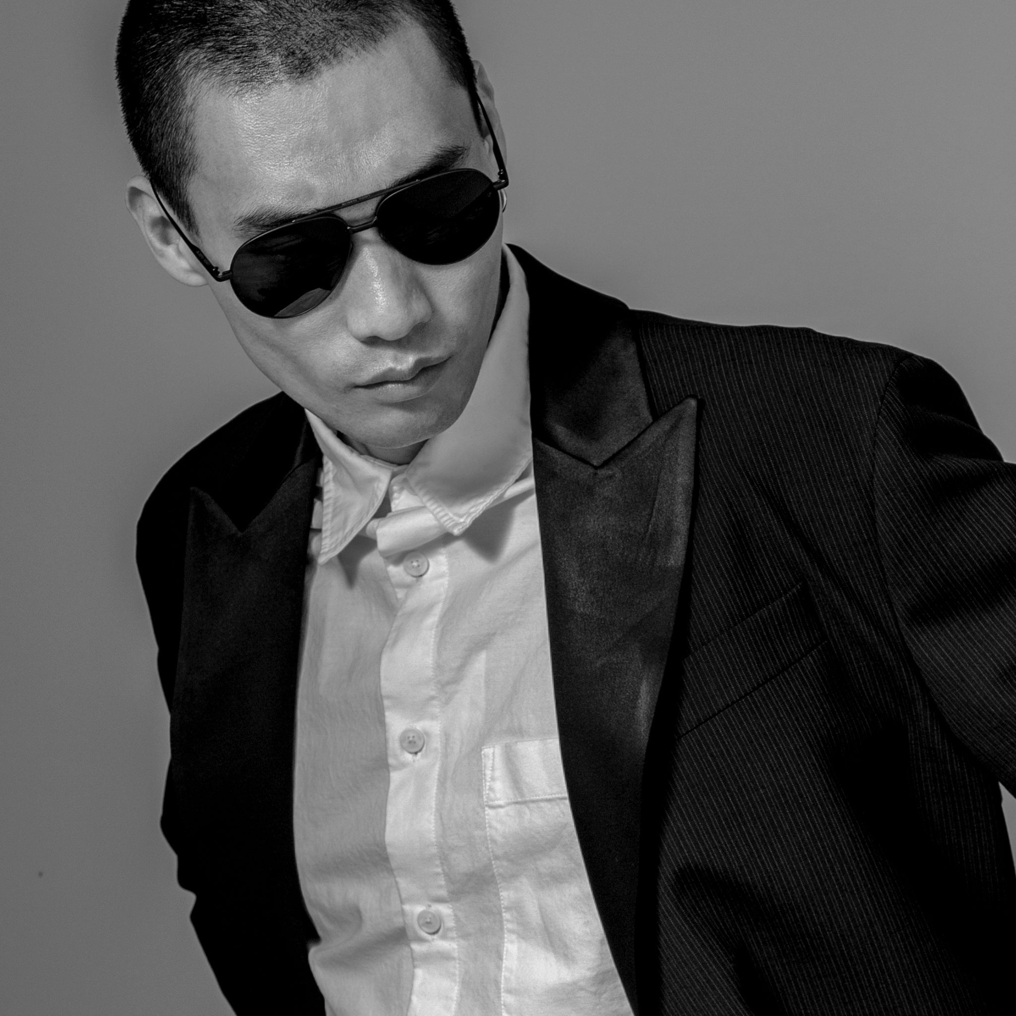 Marcelo Sunglasses in Matt Black Nickel - LINDA FARROW - Sunglasses -