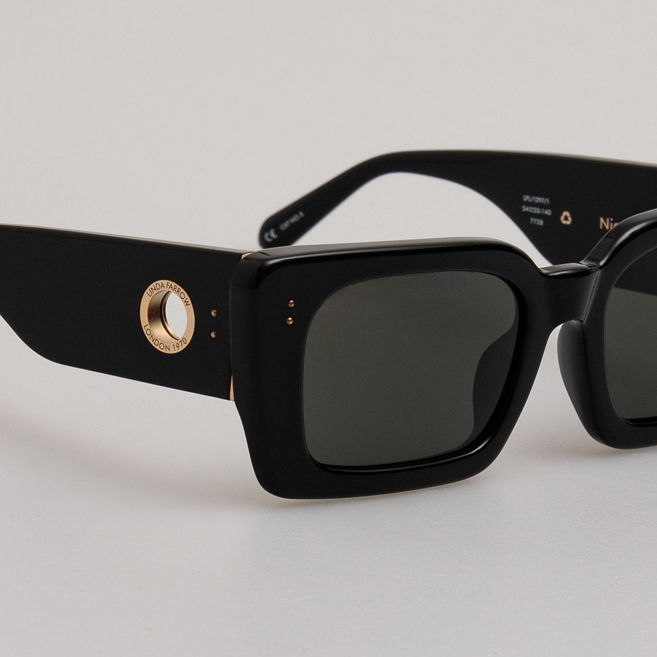 Nieve Sunglasses in Black - LINDA FARROW - Sunglasses -