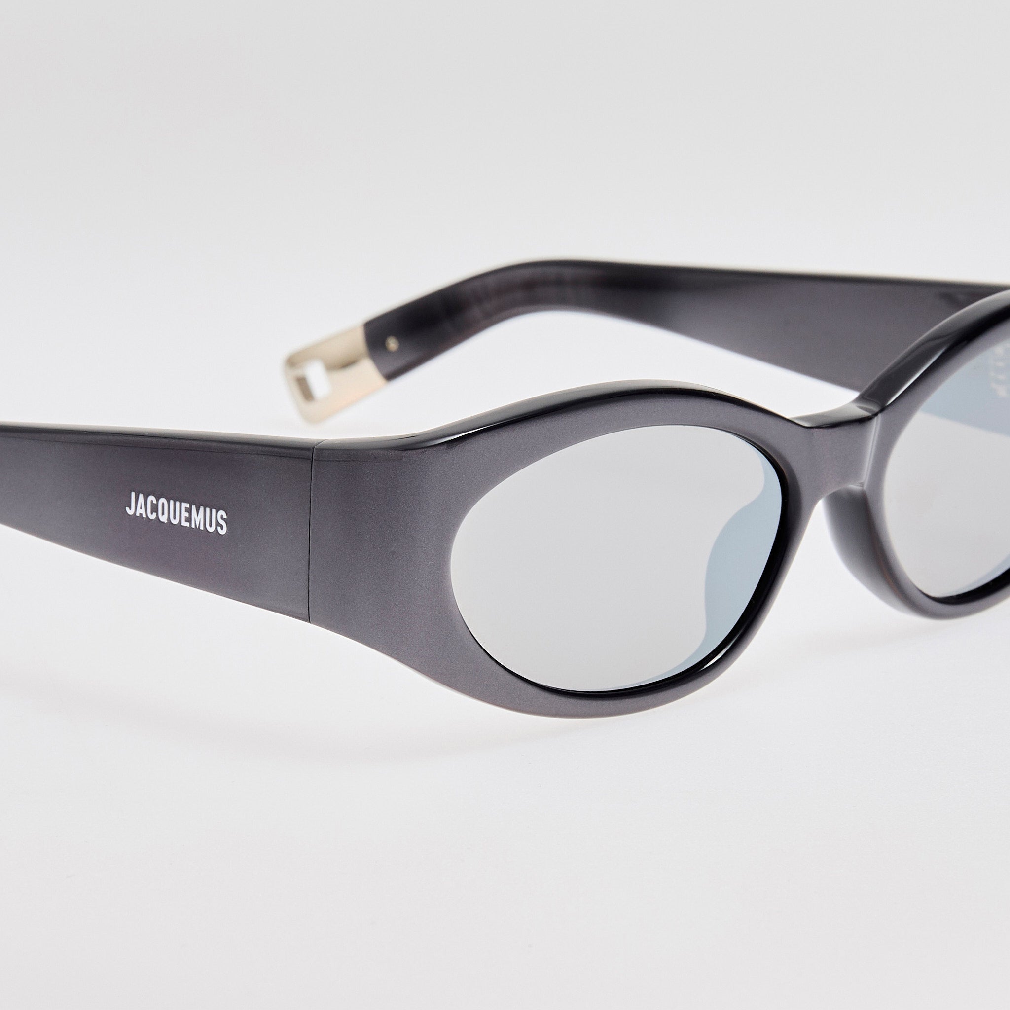 Ovalo Sunglasses in Metallic Gunmetal - LINDA FARROW - Sunglasses -