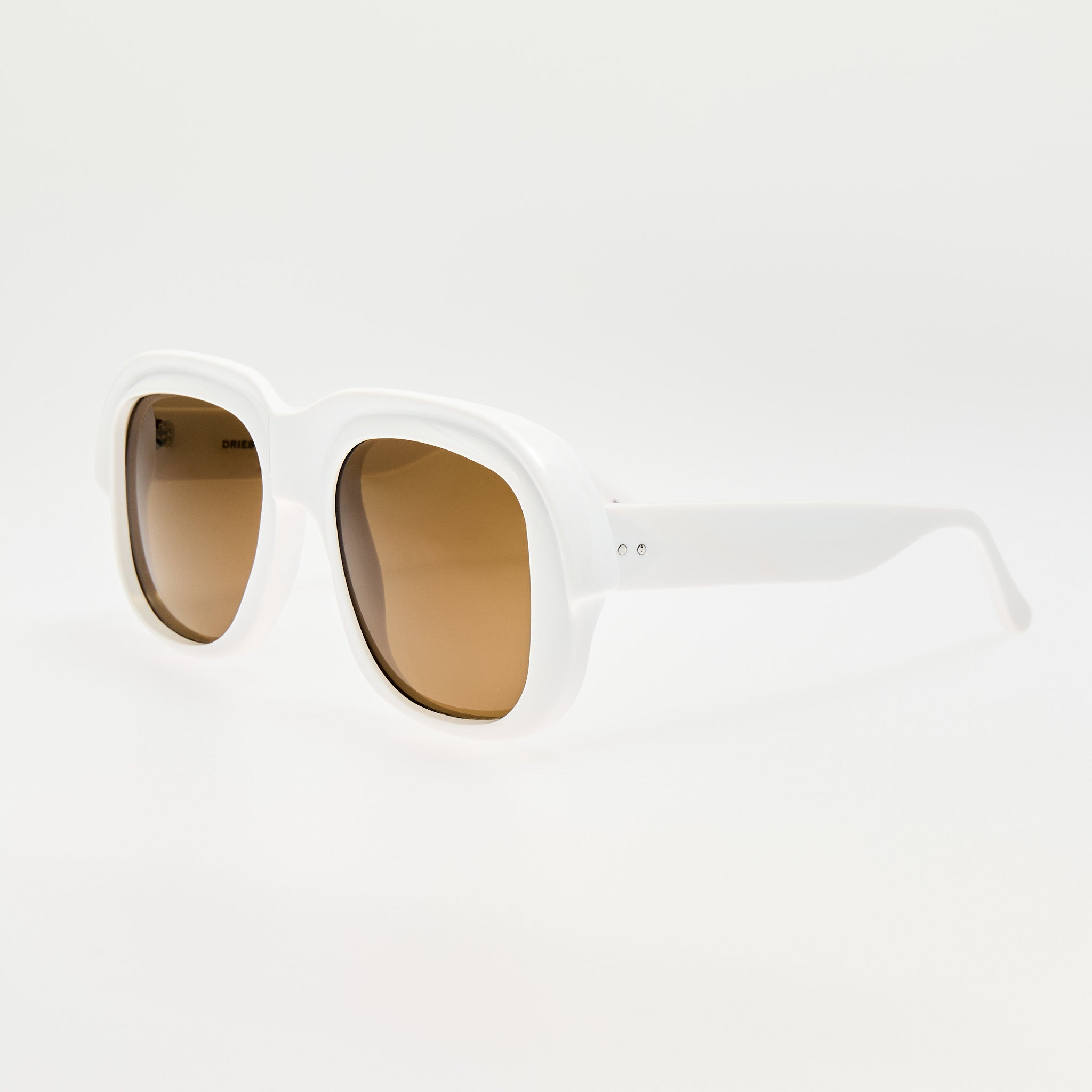 Oversize Sunglasses in Ecru - LINDA FARROW - Sunglasses -
