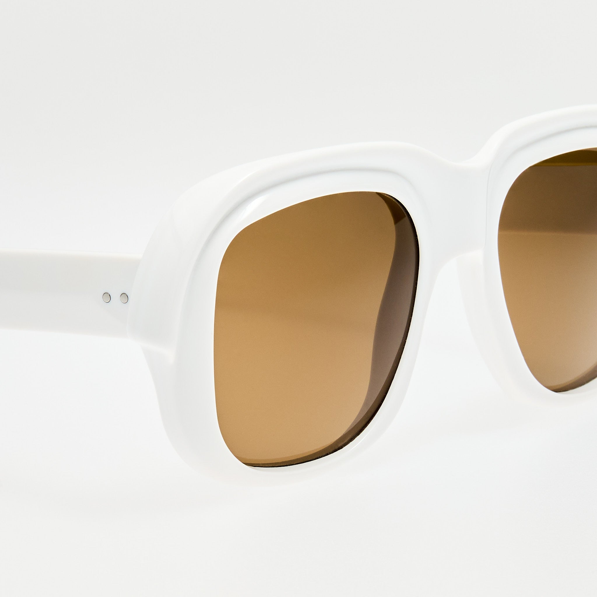 Oversize Sunglasses in Ecru - LINDA FARROW - Sunglasses -