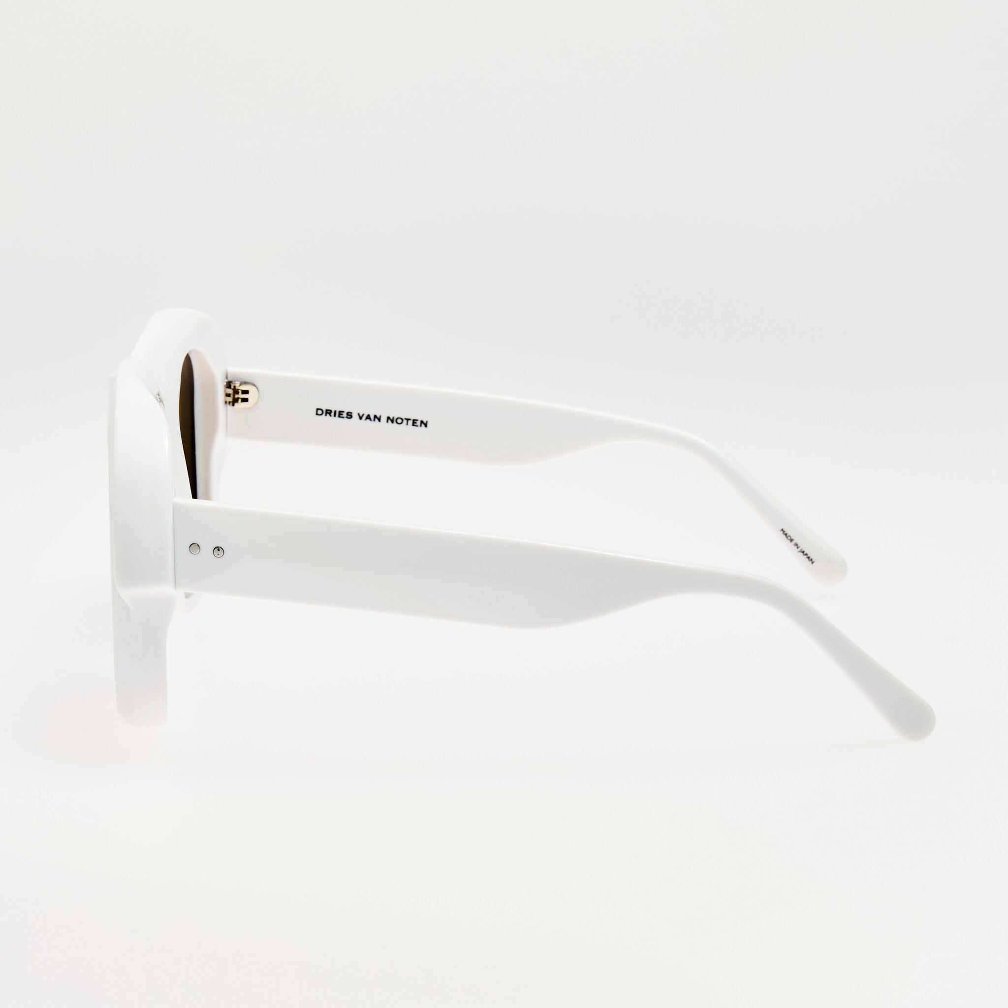 Oversize Sunglasses in Ecru - LINDA FARROW - Sunglasses -