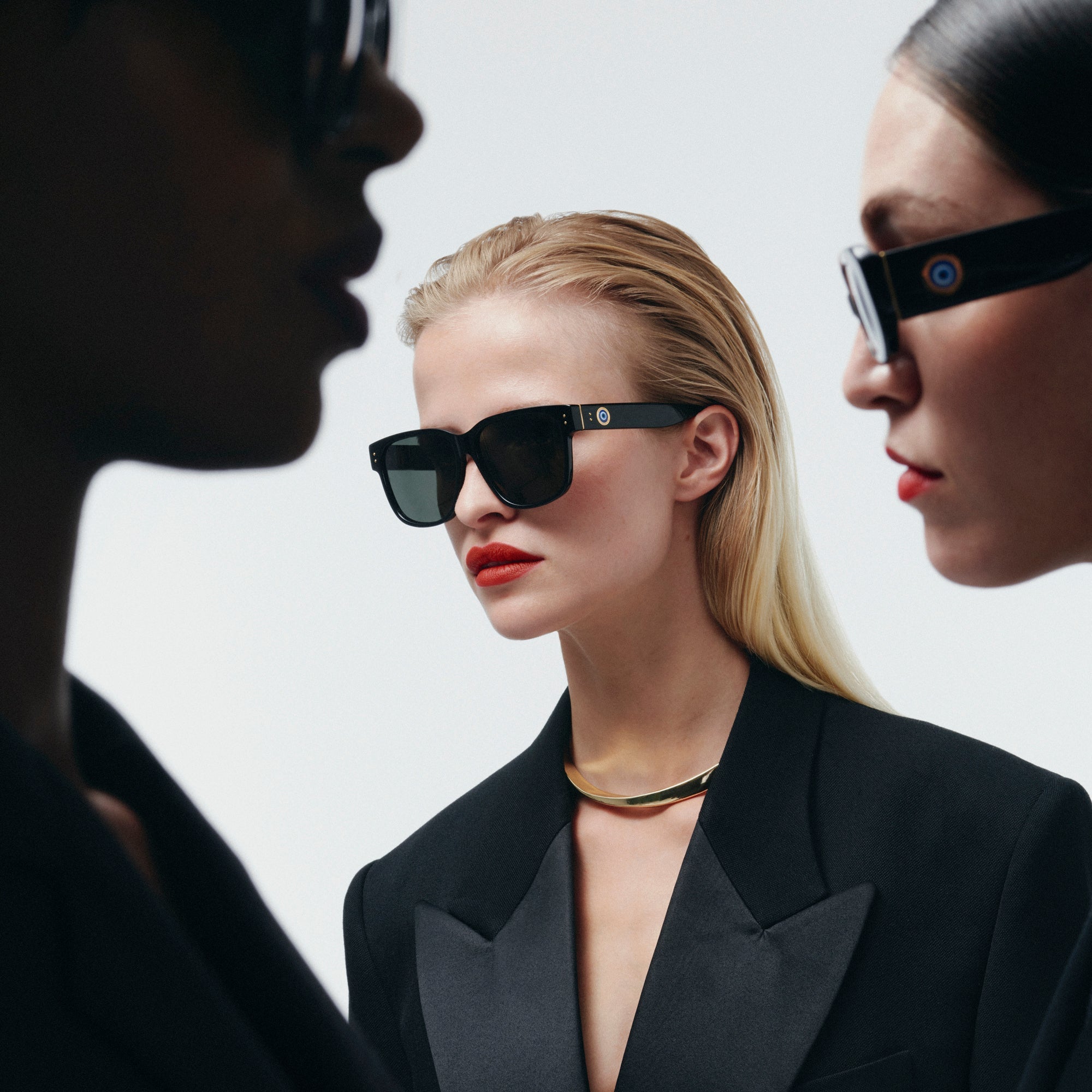 Perry Talisman Sunglasses in Black - LINDA FARROW - Sunglasses -