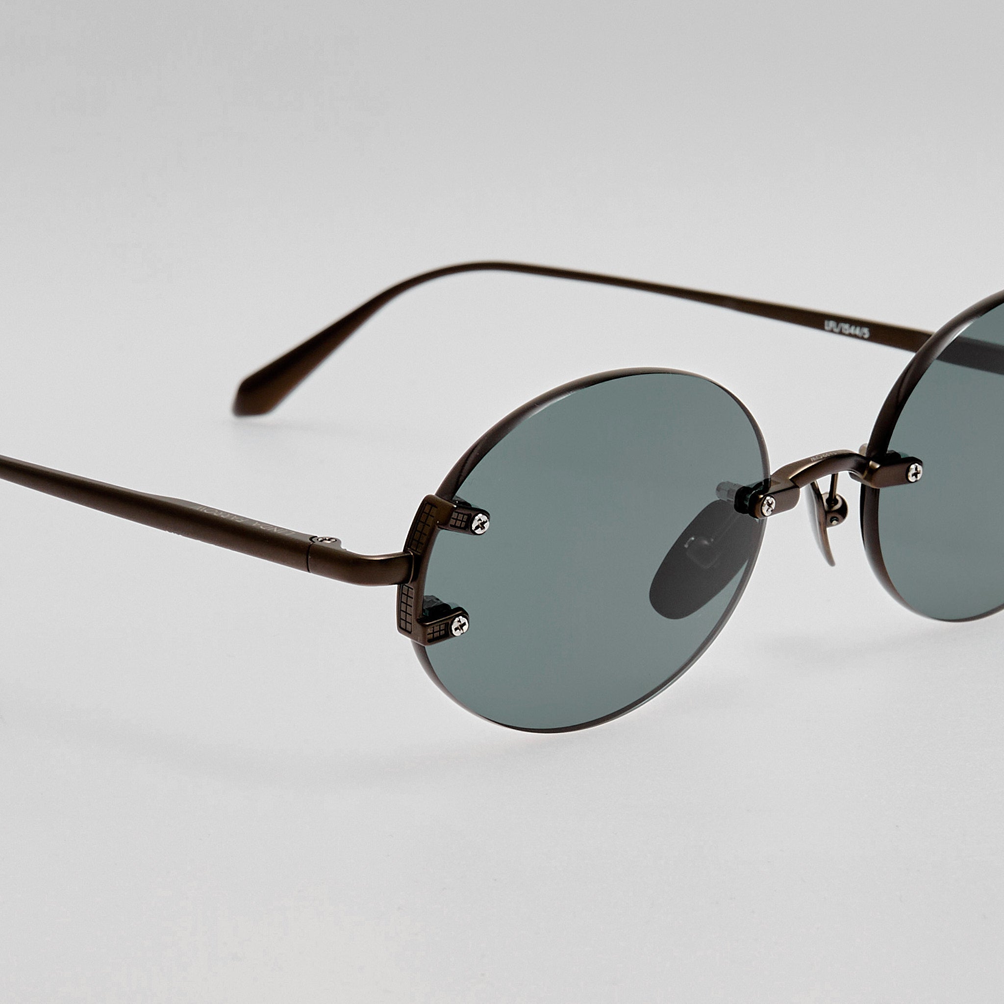 Stella Sunglasses in Matt Black Nickel - LINDA FARROW - Sunglasses -