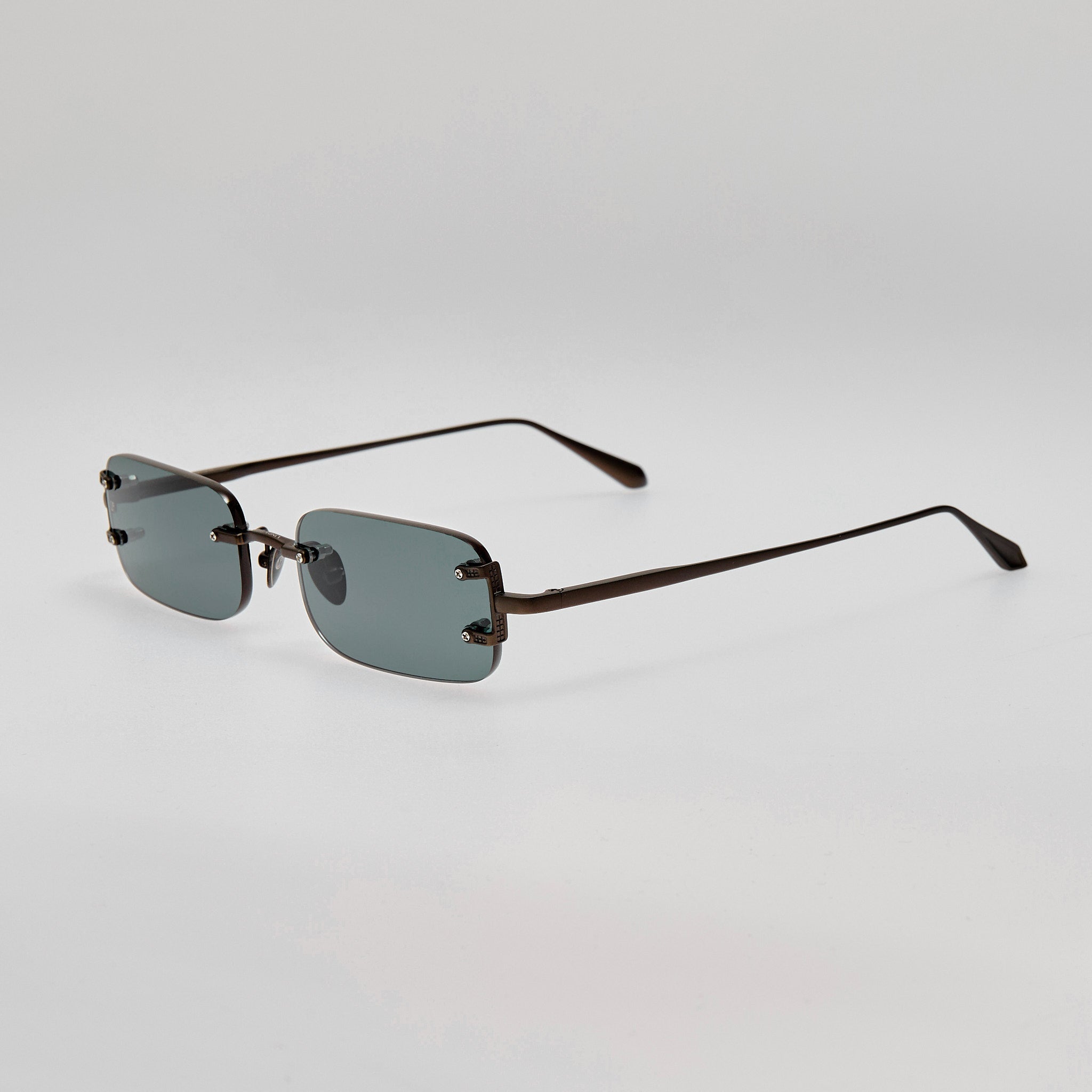 Taylor Sunglasses in Matt Black Nickel - LINDA FARROW - Sunglasses -