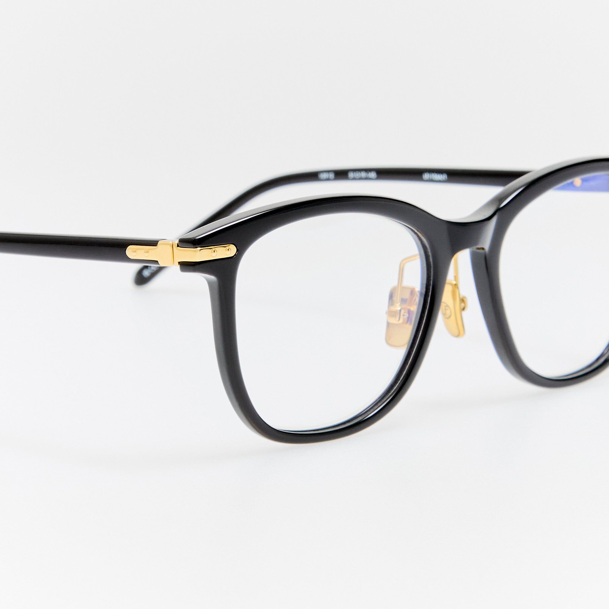 Vanta Optical in Black - LINDA FARROW - Optical Frame -