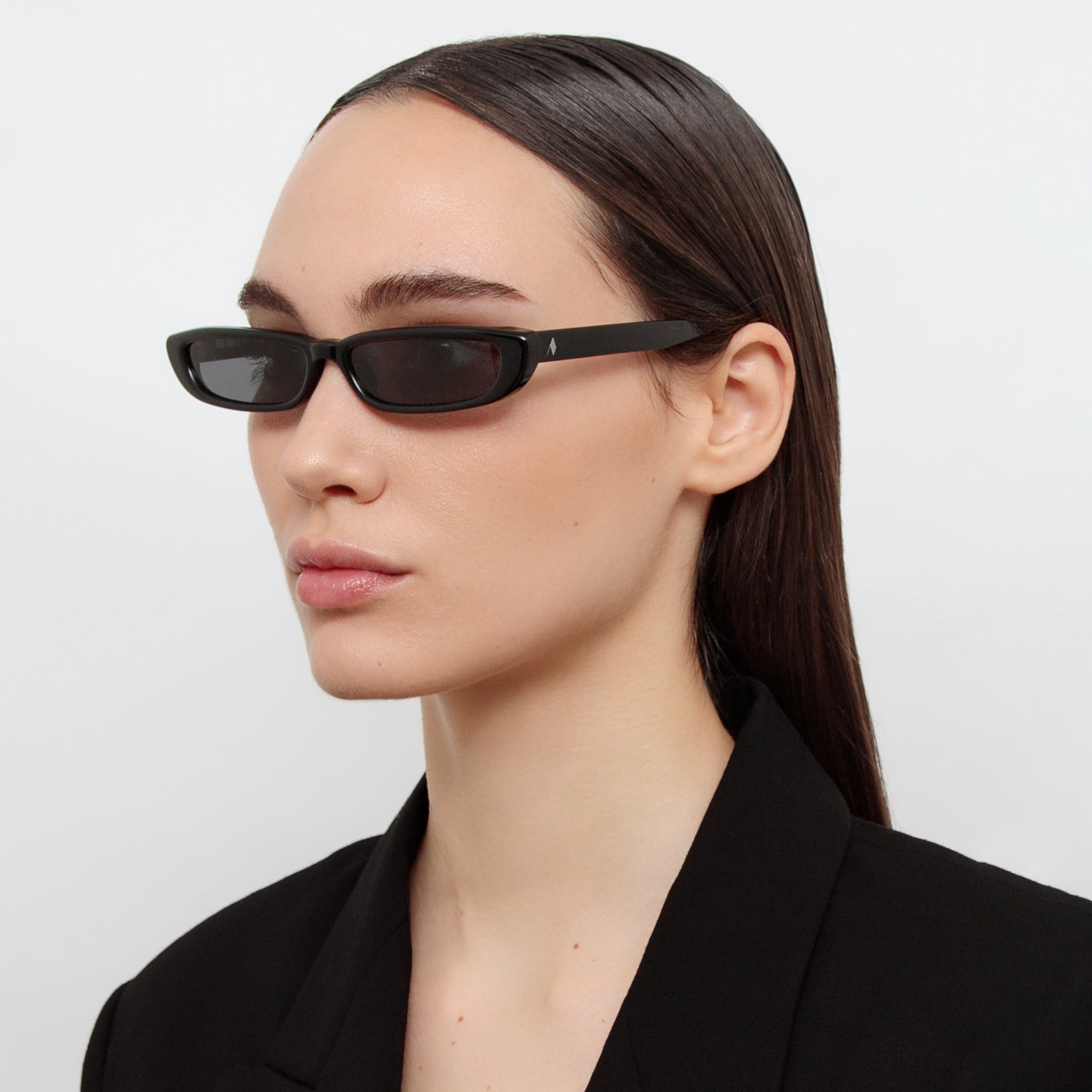 Thea Angular Sunglasses in Black