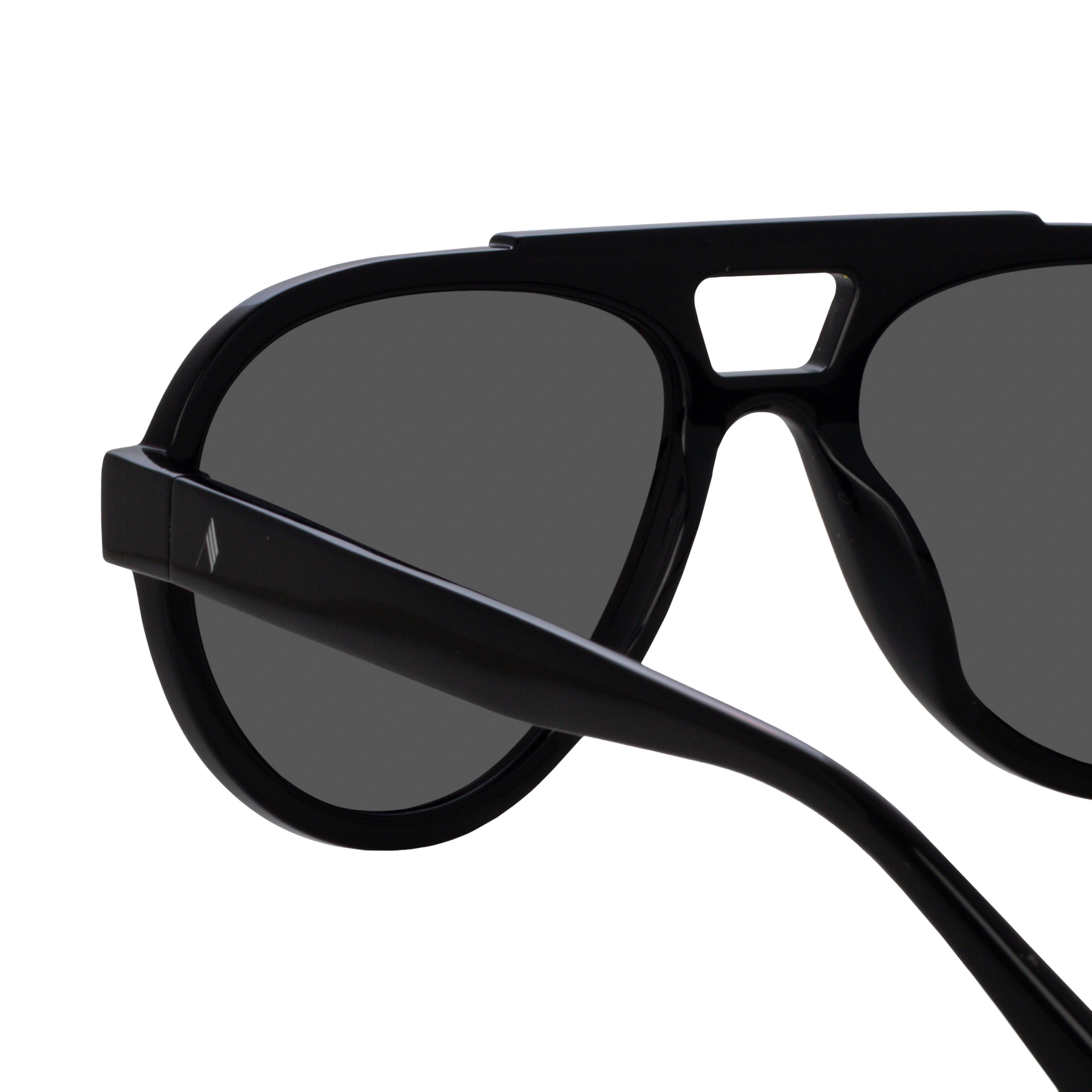 Jurgen Aviator Sunglasses in Black