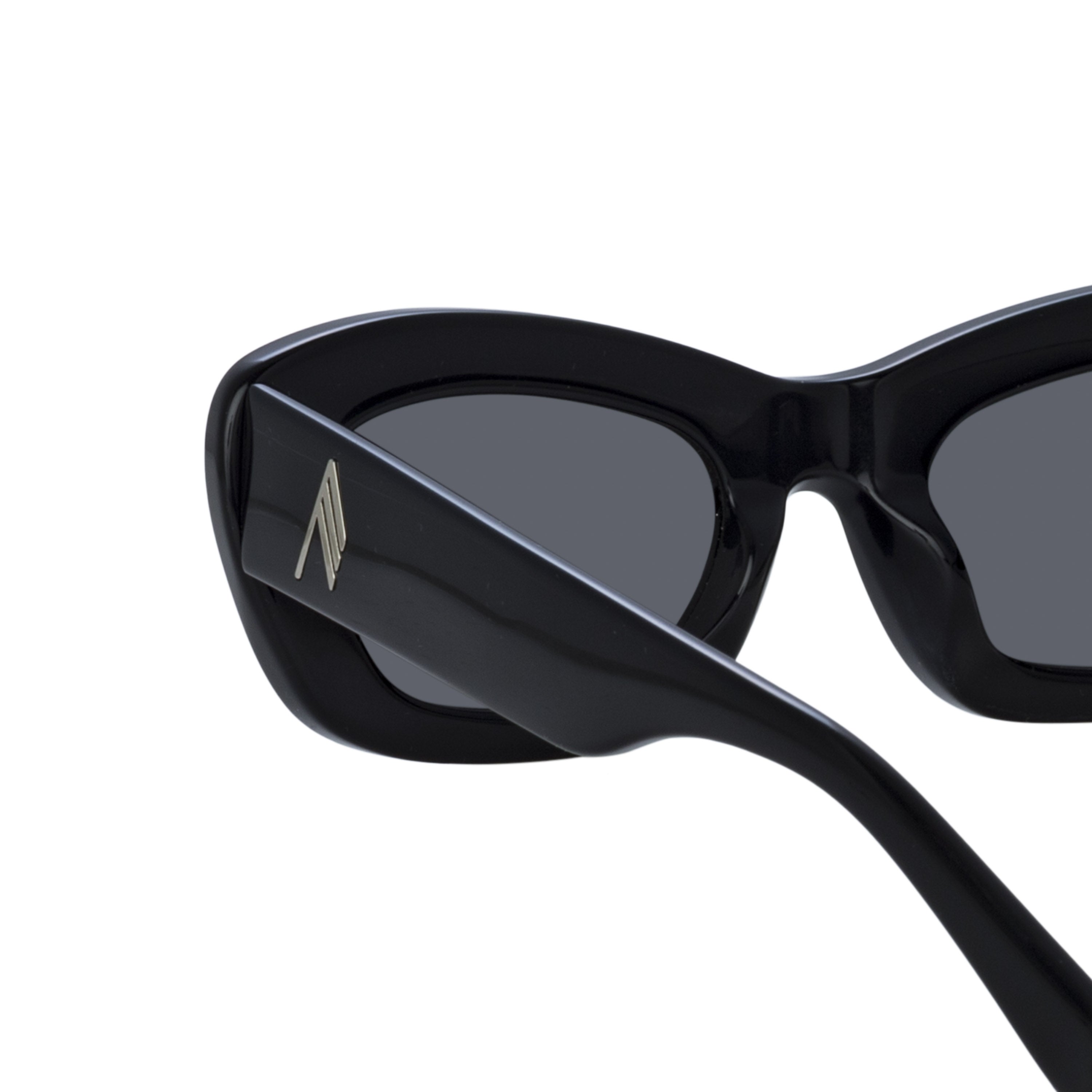 Rania Cat Eye Sunglasses in Black