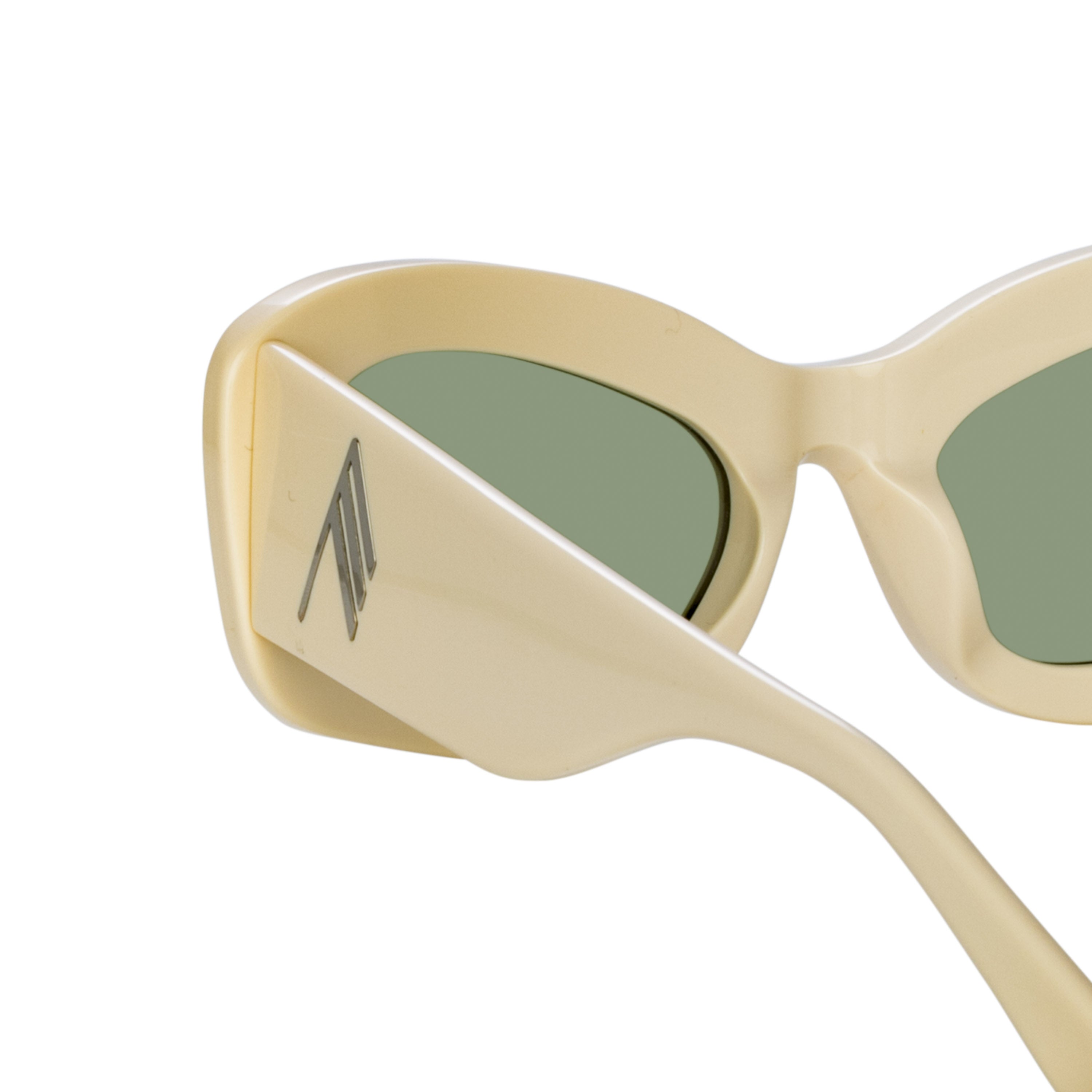 Harry Cat Eye Sunglasses in Ivory