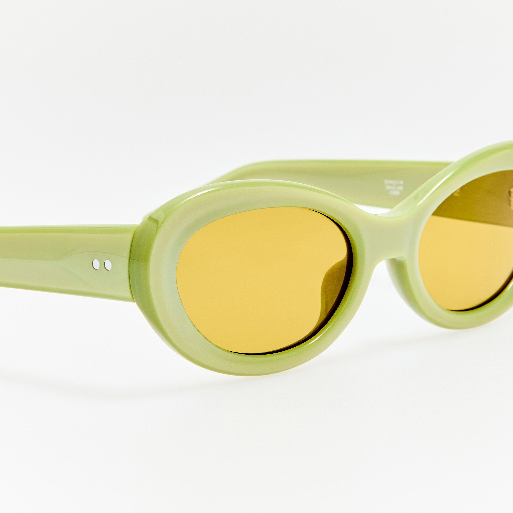 Oval Sunglasses in Green