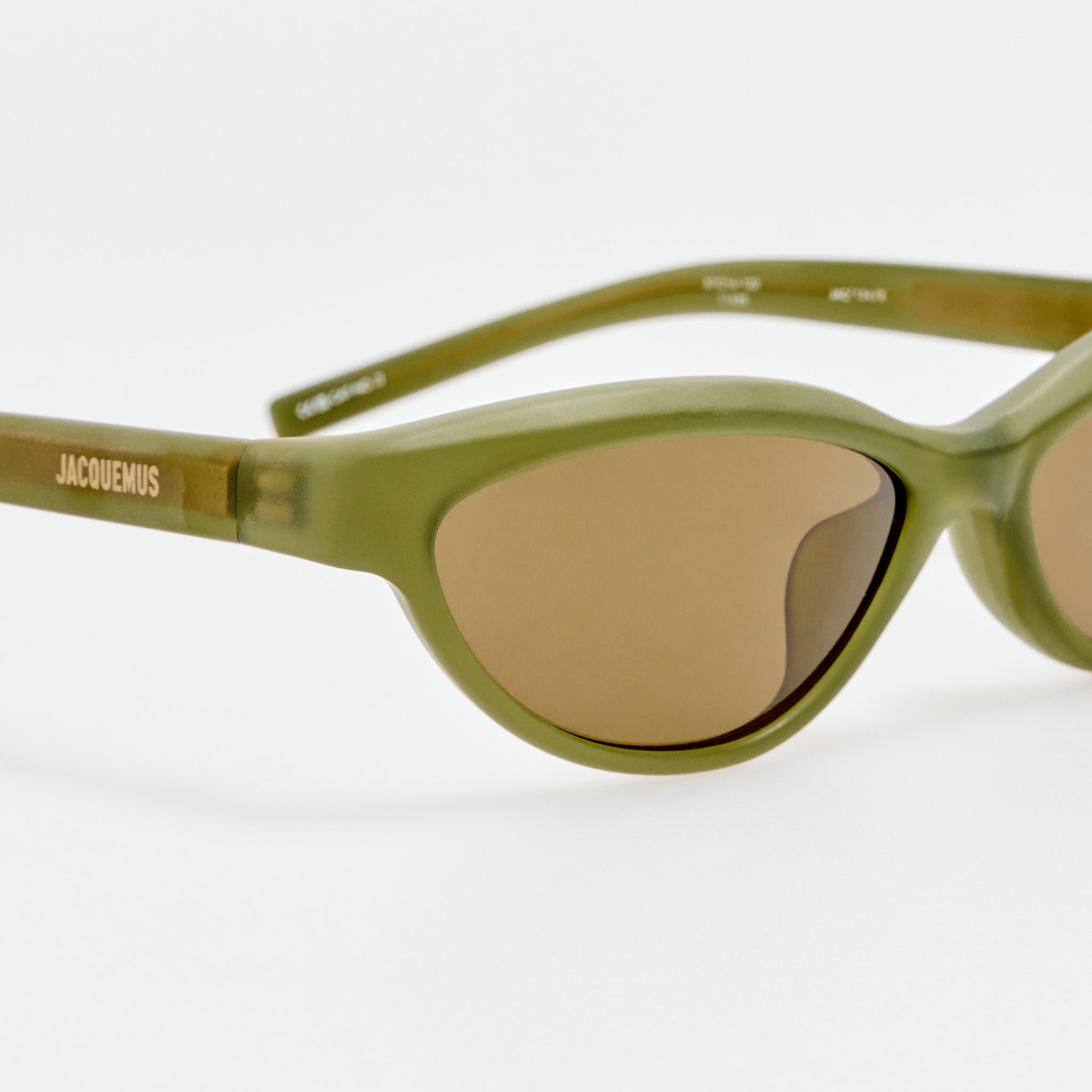 Curvo Sunglasses in Sanded Green