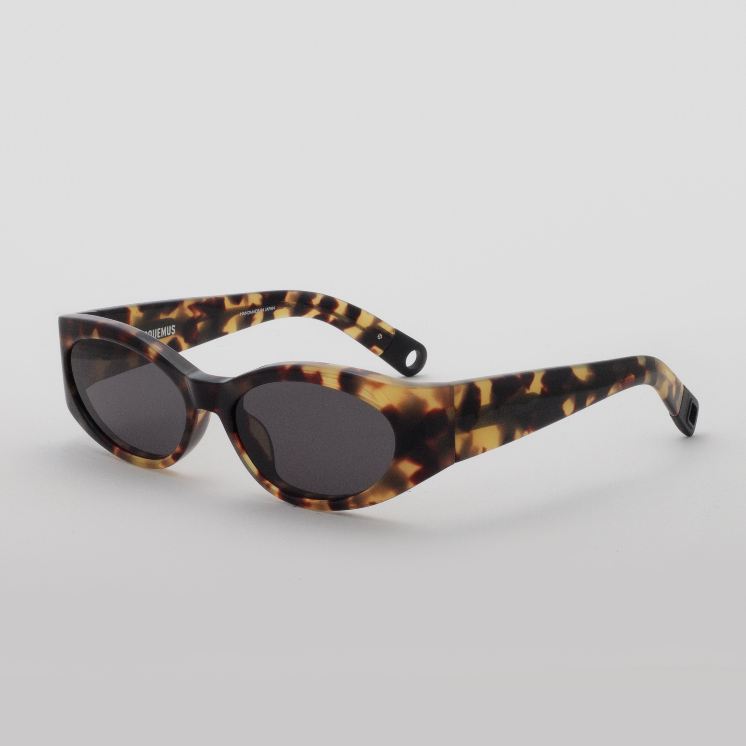 Ovalo Oval Sunglasses in Tortoiseshell