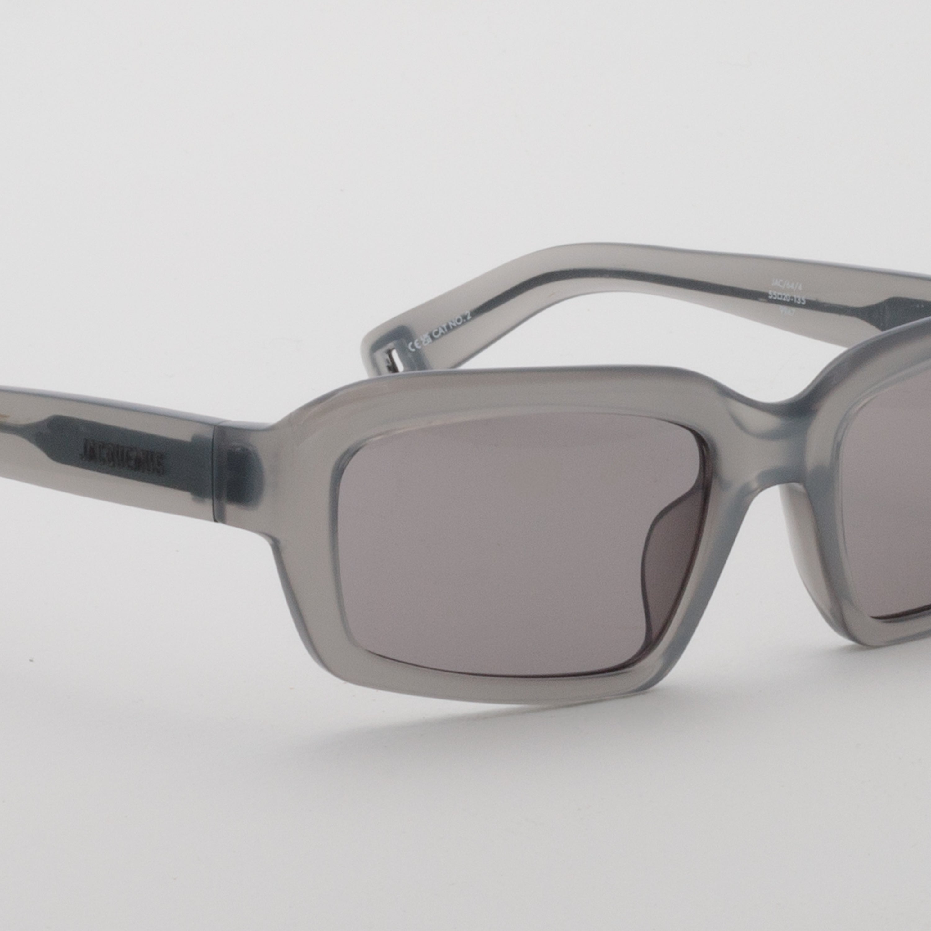 Marino Angular D-Frame in Metallic Grey