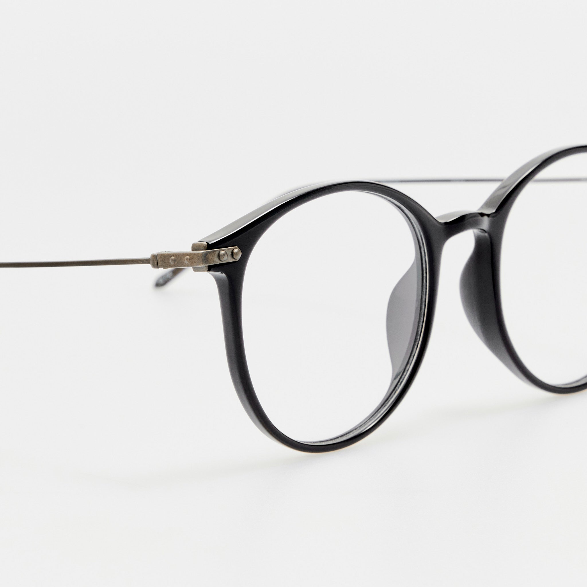 Gray Optical Frame in Black Matt Nickel