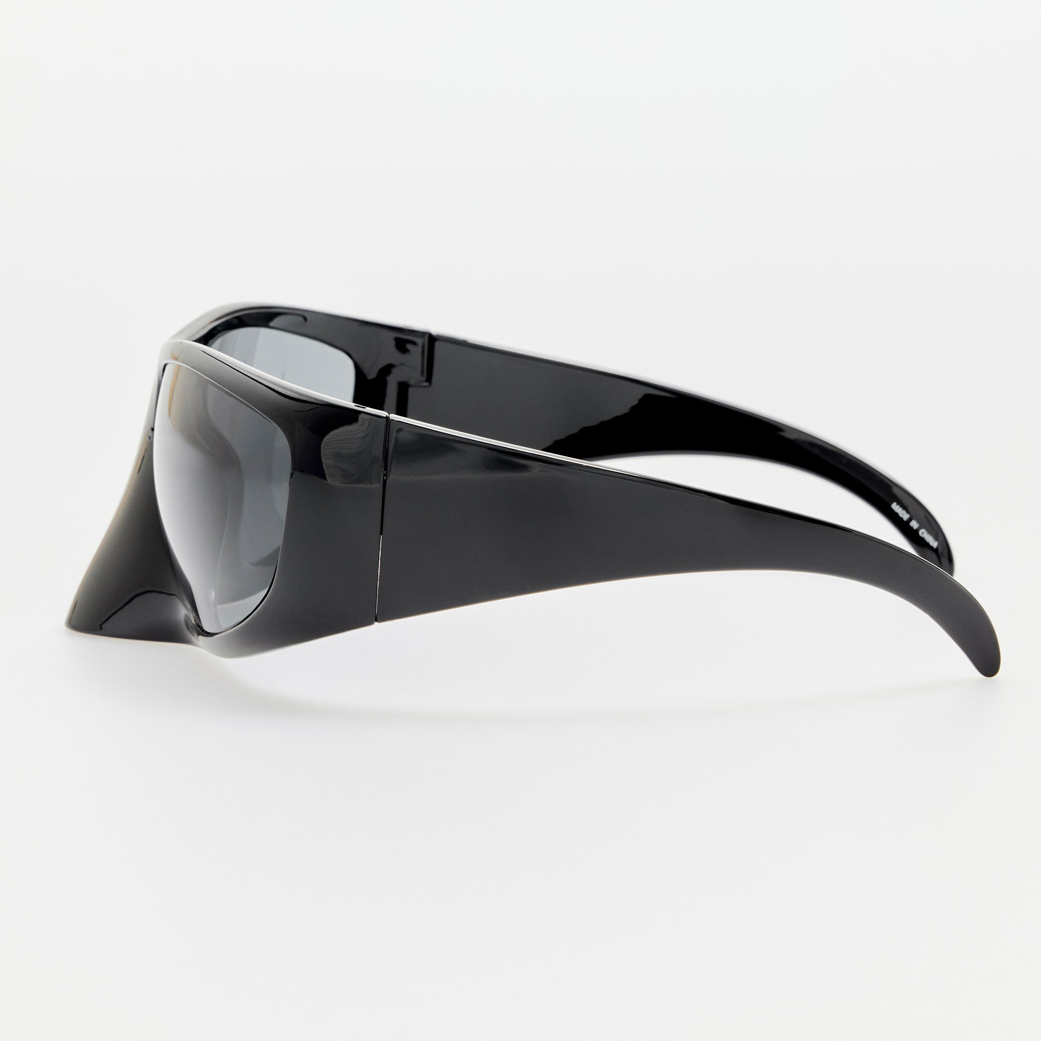 The Mask Sunglasses in Black