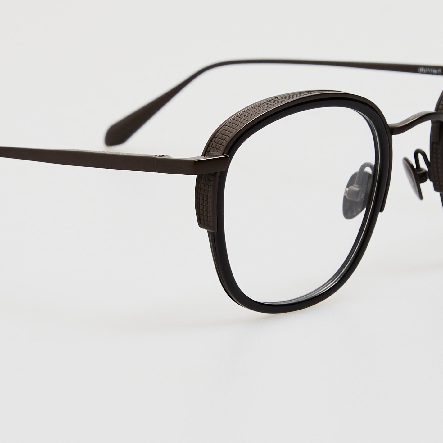 Aldrin Optical in Black Matt Nickel