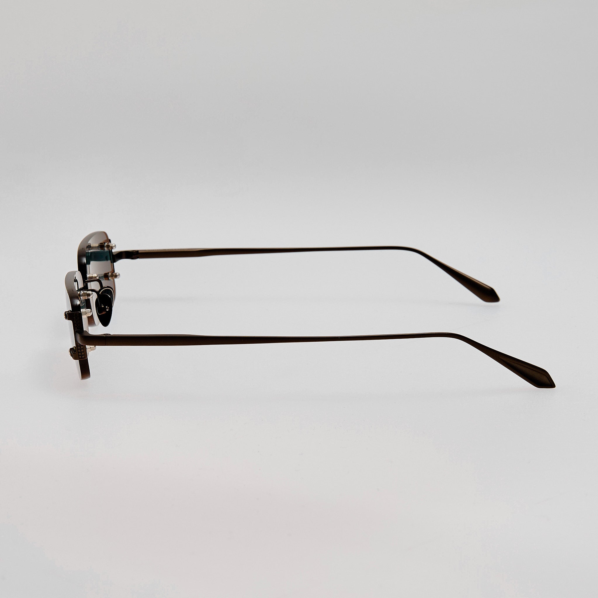Taylor Sunglasses in Matt Nickel