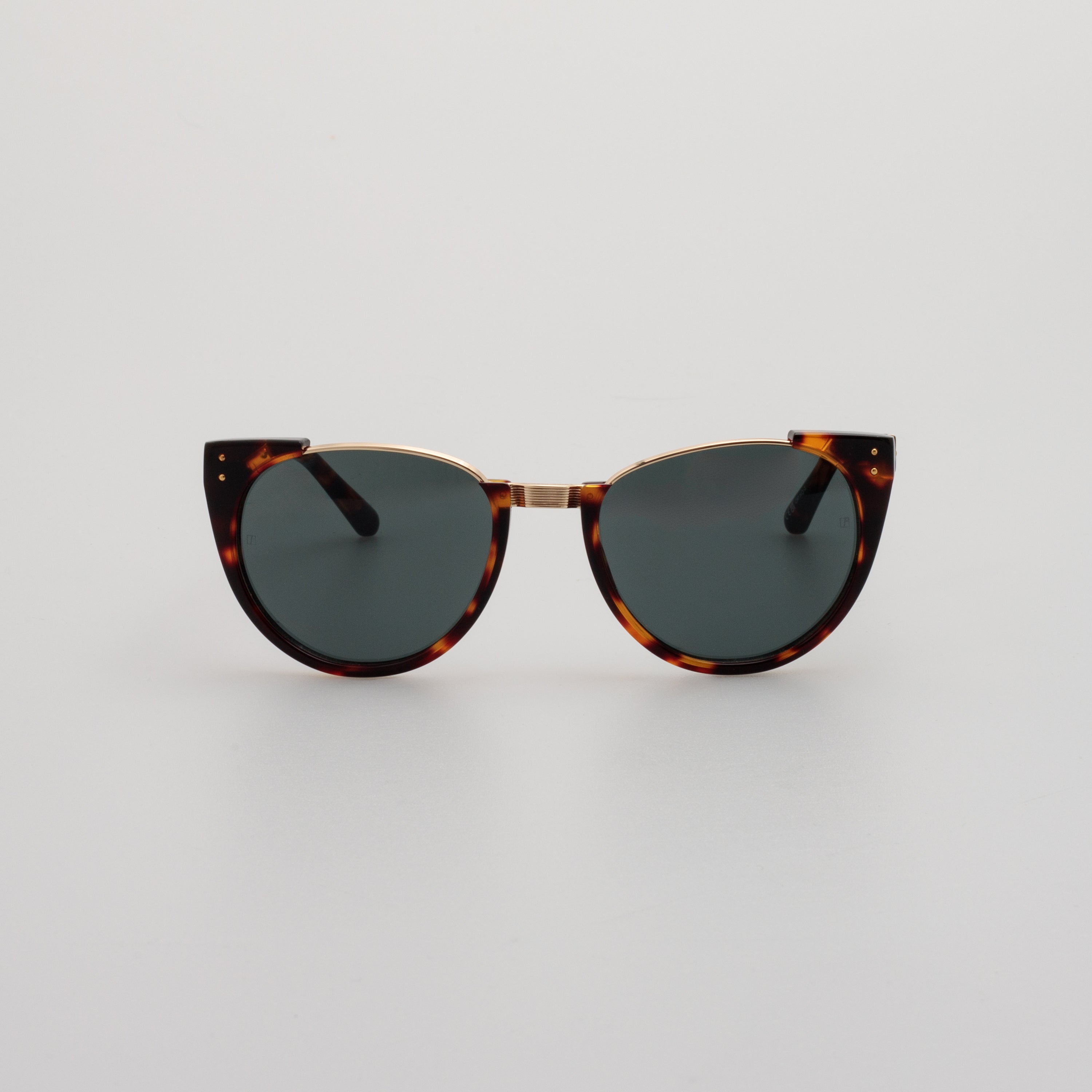 Iris Oval Sunglasses in Dark Tortoiseshell