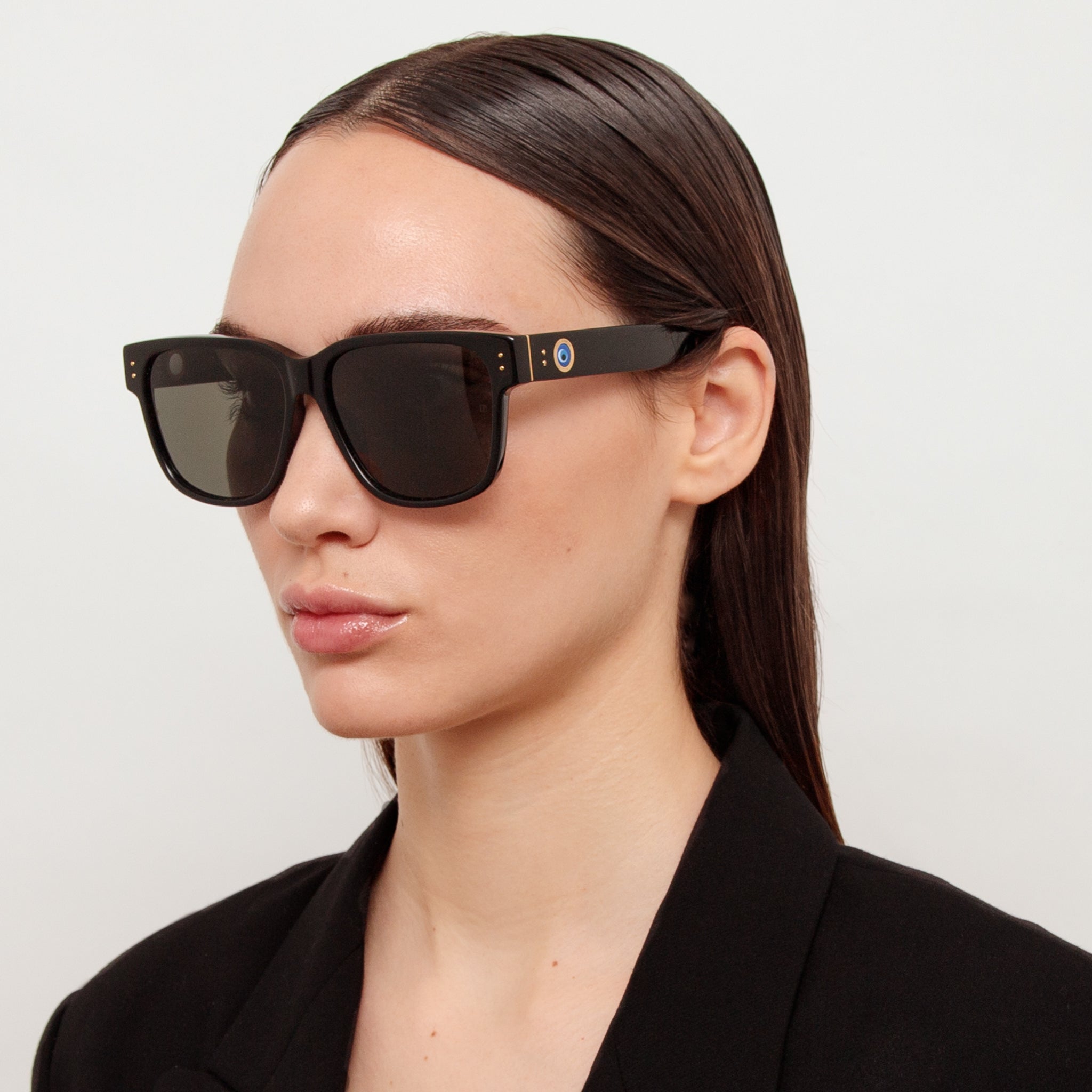 Perry Sunglasses in Black and Grey