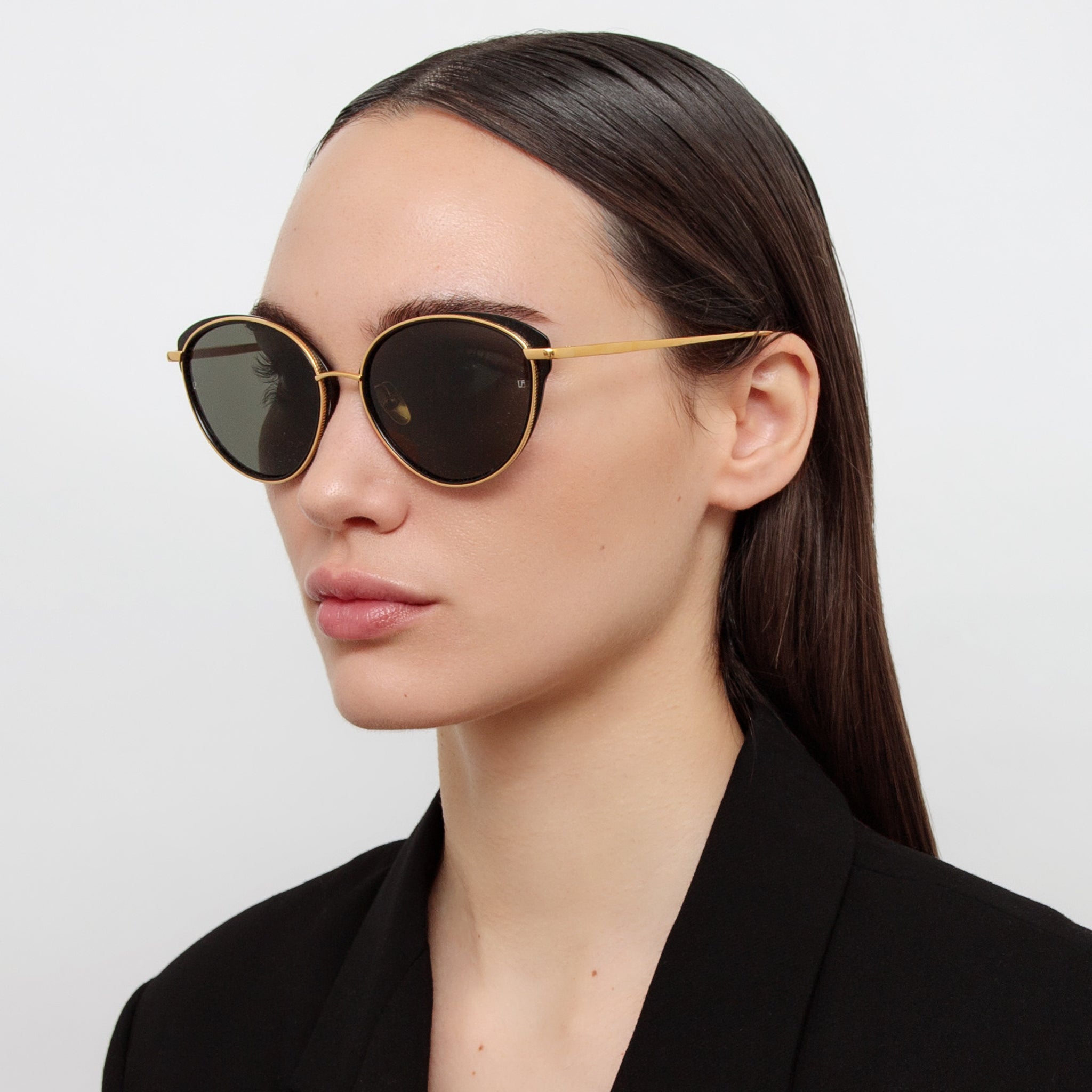 Song Sunglasses in Yellow Gold and Black