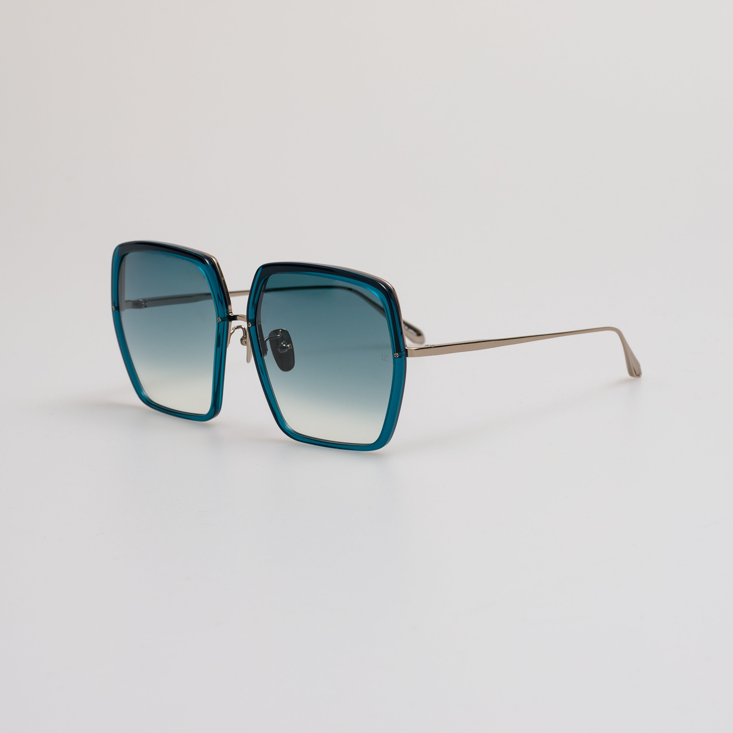 Syan Oversize Sunglasses in Aqua