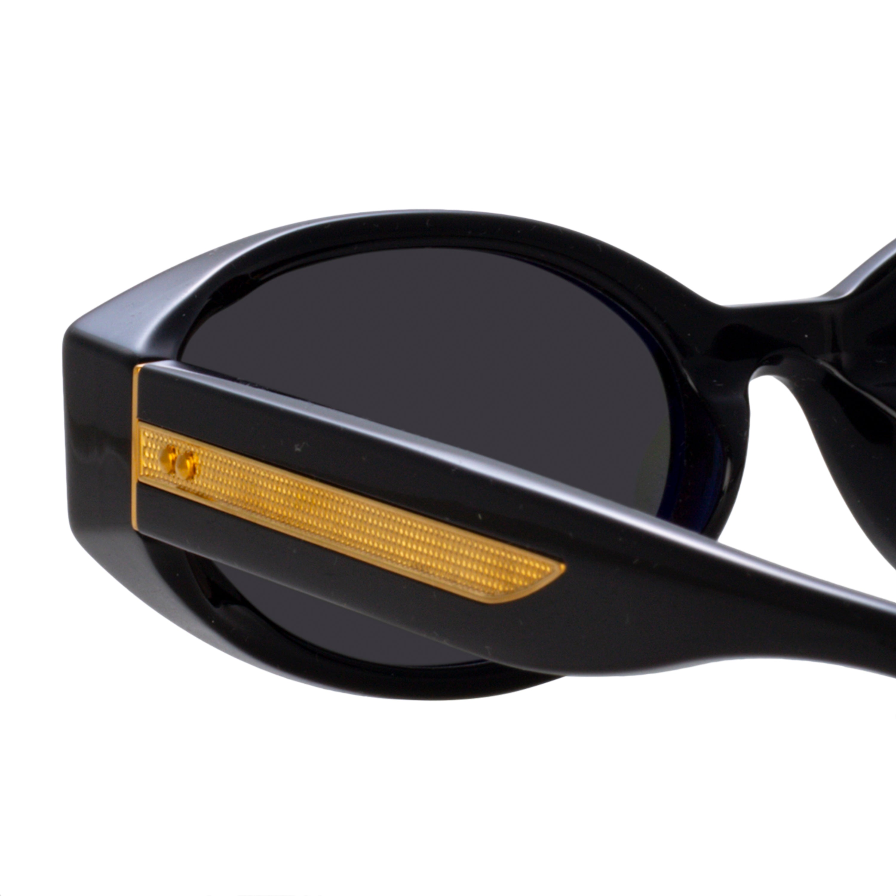 Lyra Oval Sunglasses in Black