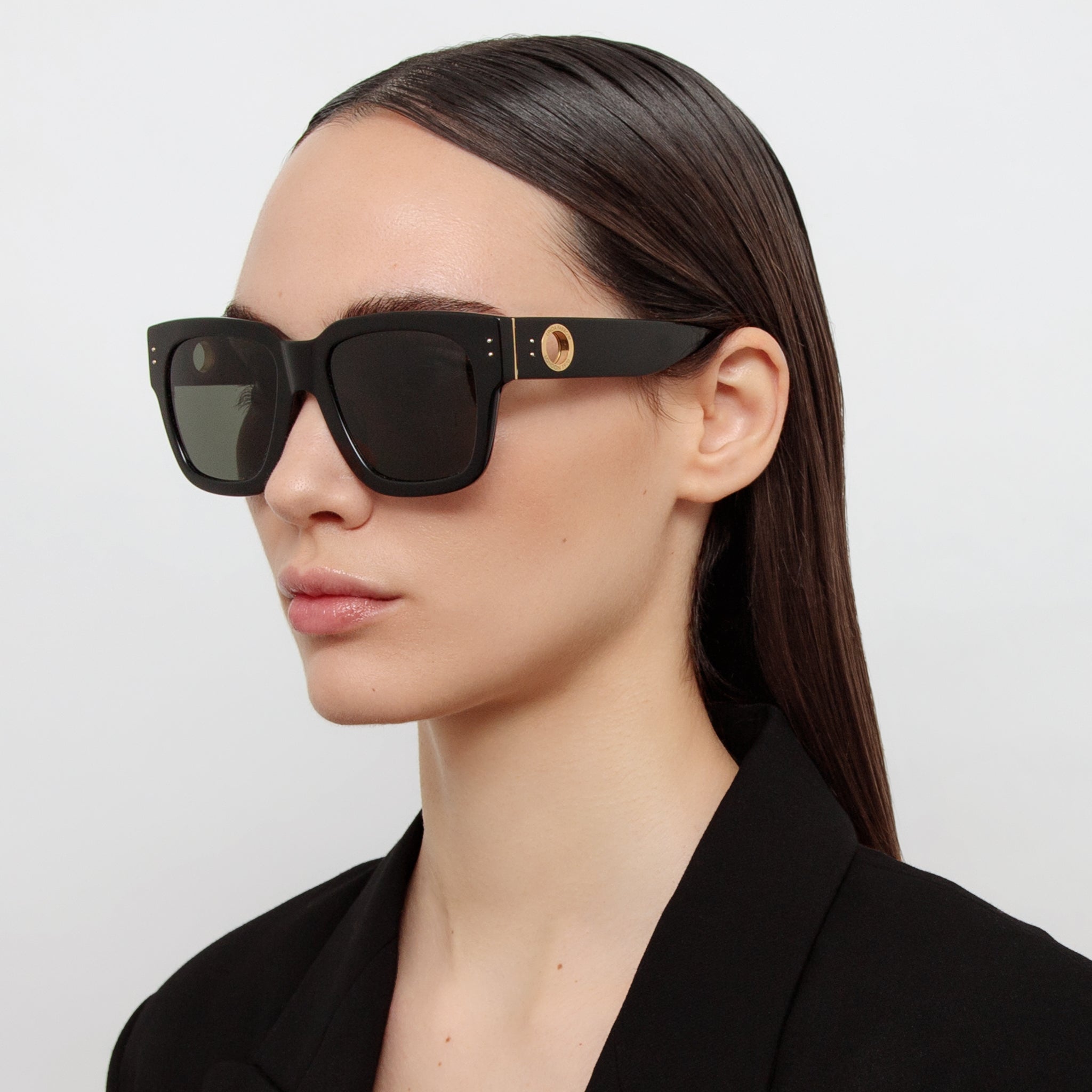 Amber Sunglasses in Black