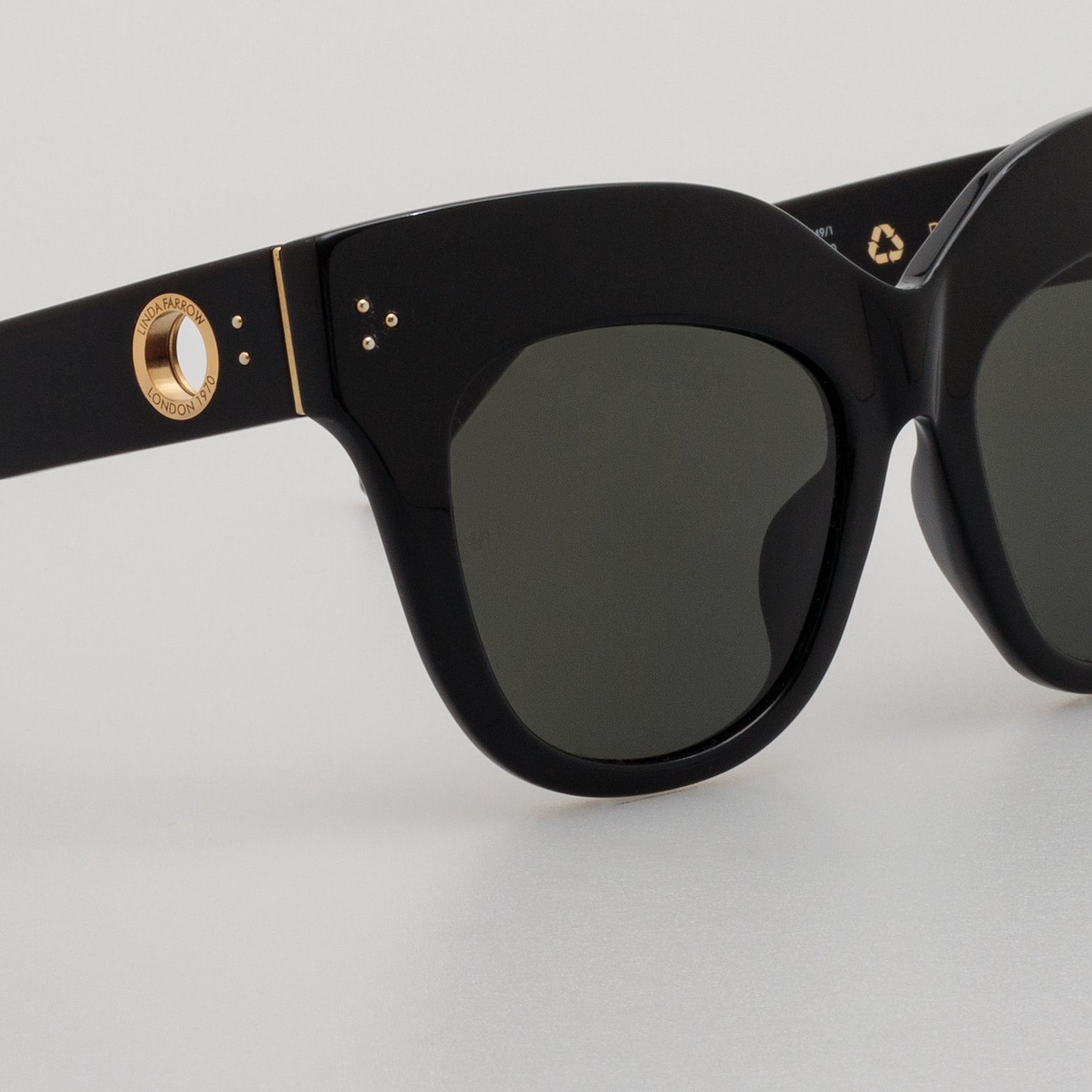 Dunaway Sunglasses in Black