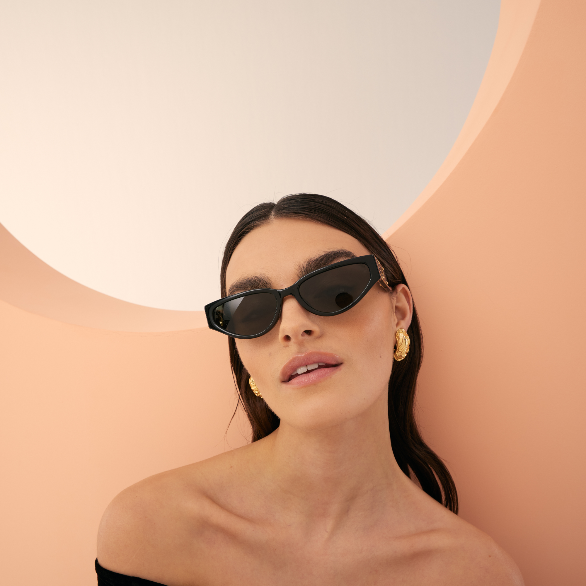 Tomie Sunglasses in Black