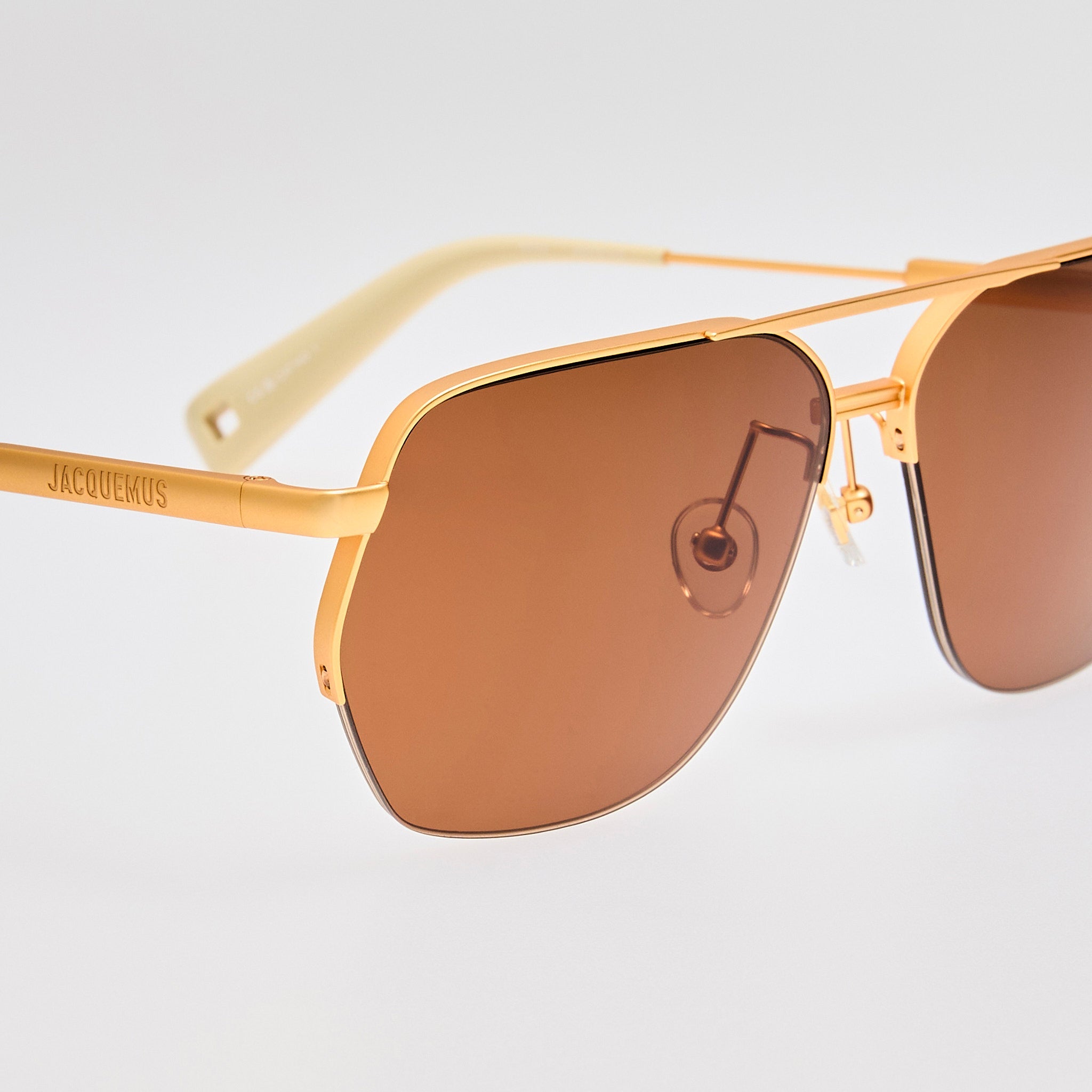 Aviador Sunglasses in Matt Gold - LINDA FARROW - Sunglasses - 