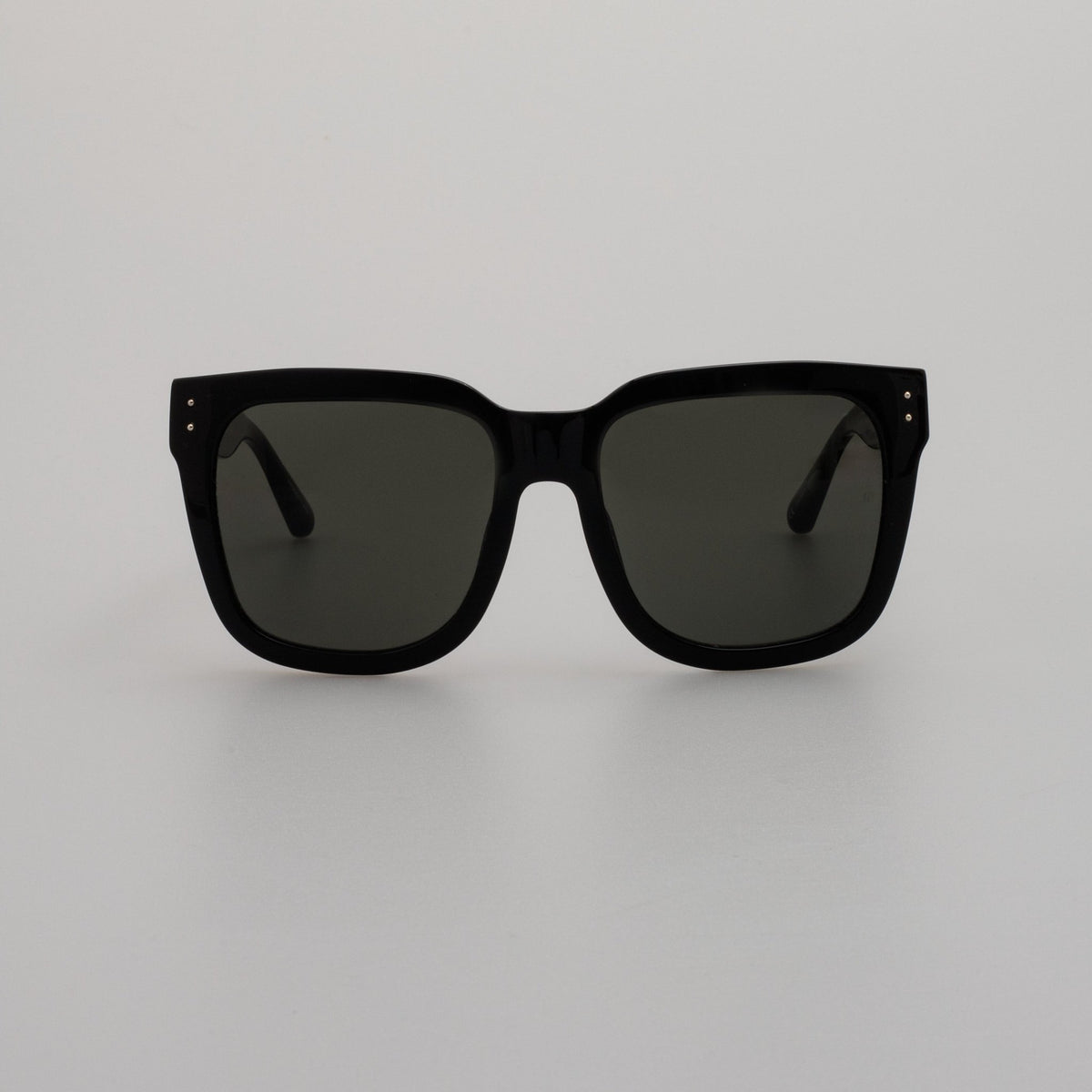 Freya Square Sunglasses in Black by LINDA FARROW display picture 2