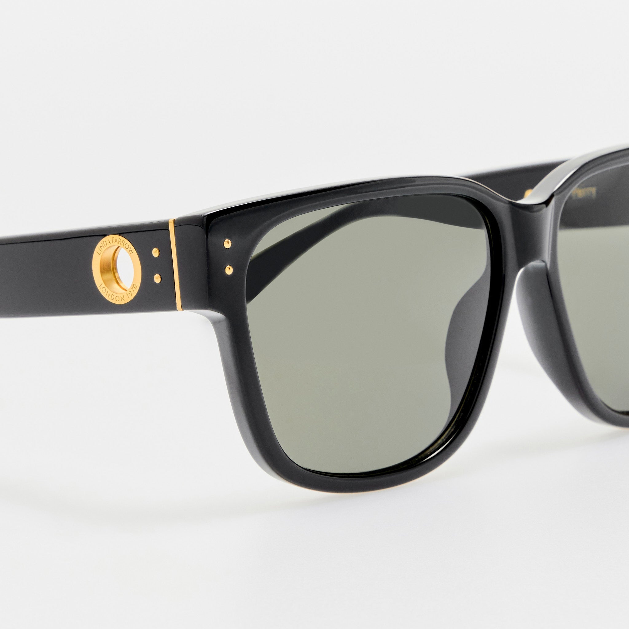 Perry Sunglasses in Black - LINDA FARROW - Sunglasses - 
